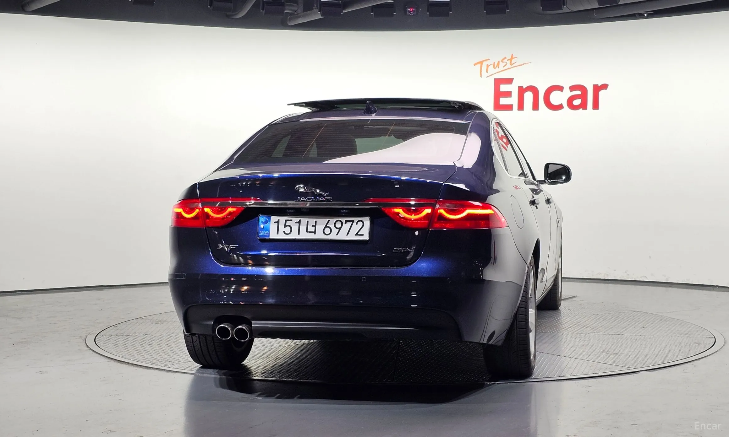 Jaguar XF (x260) превью 4