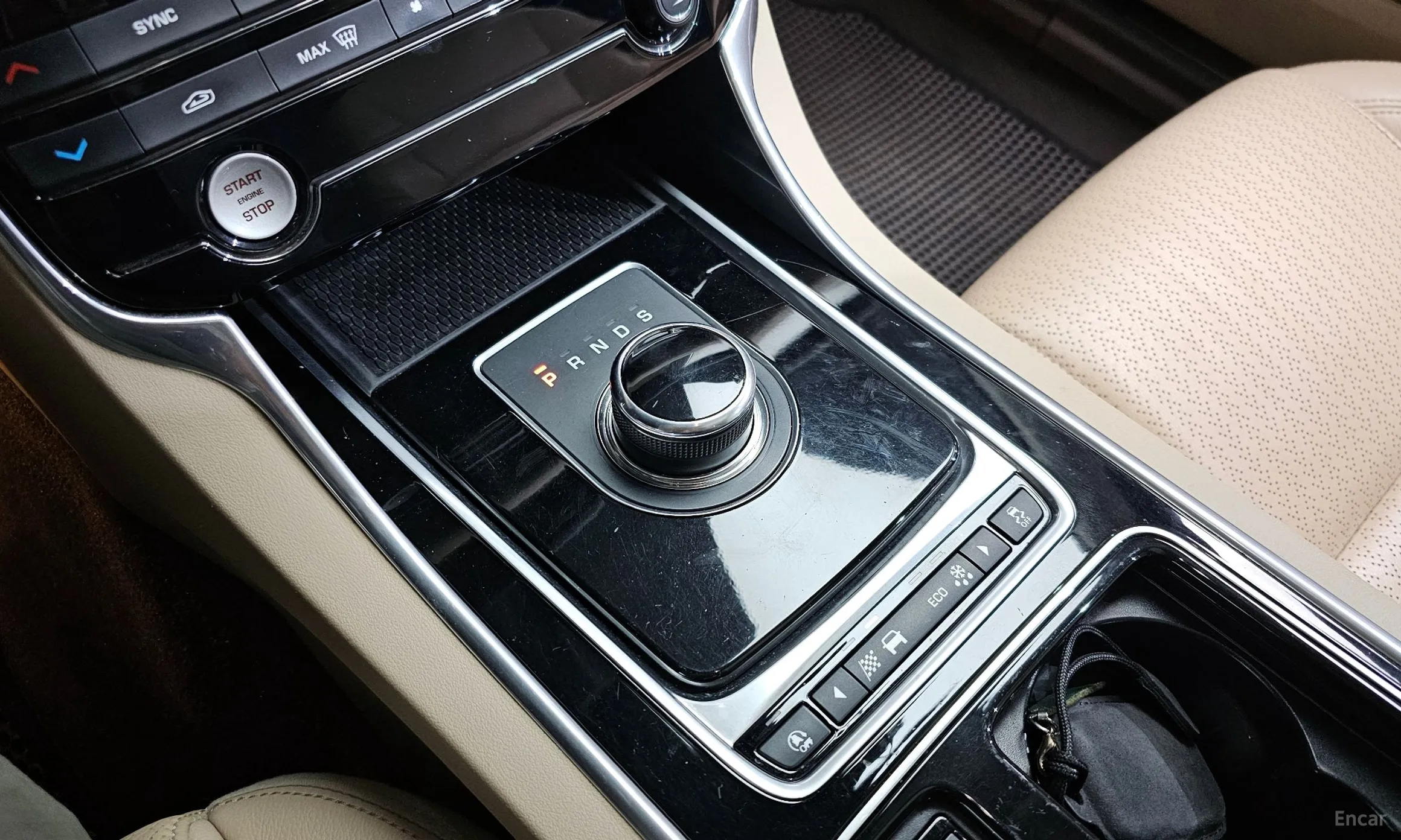 Jaguar XF (x260) превью 9