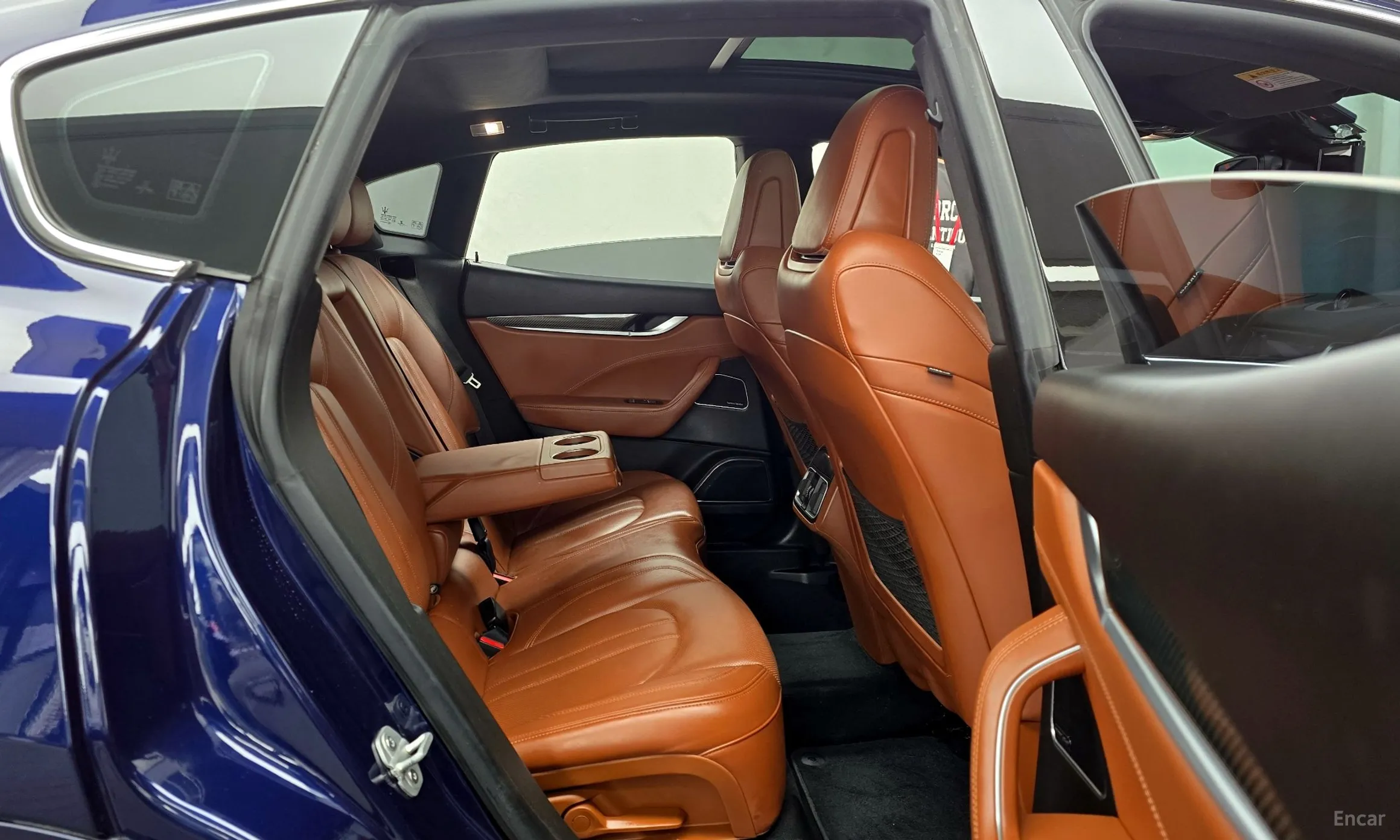 Maserati Levante превью 12