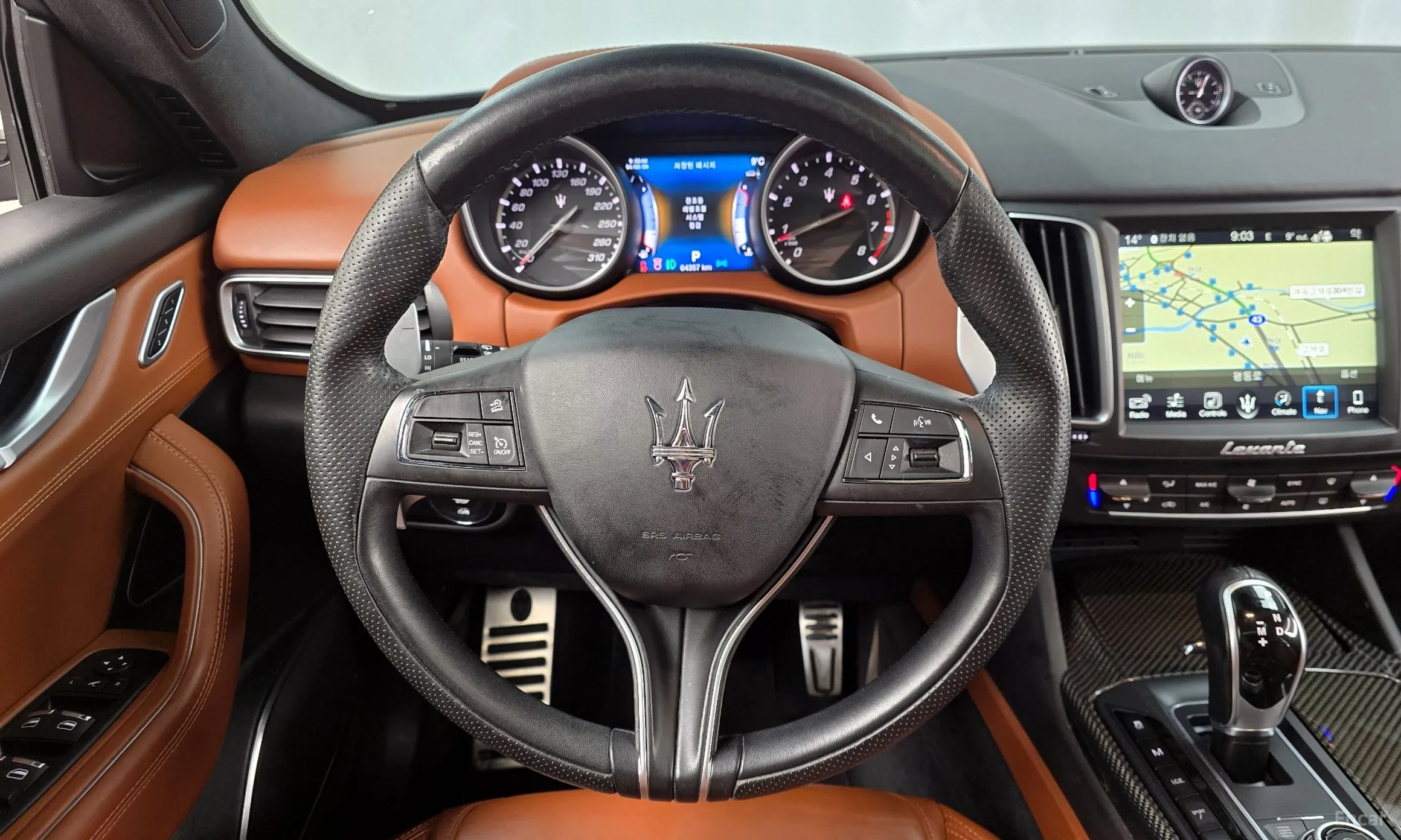 Maserati Levante превью 13