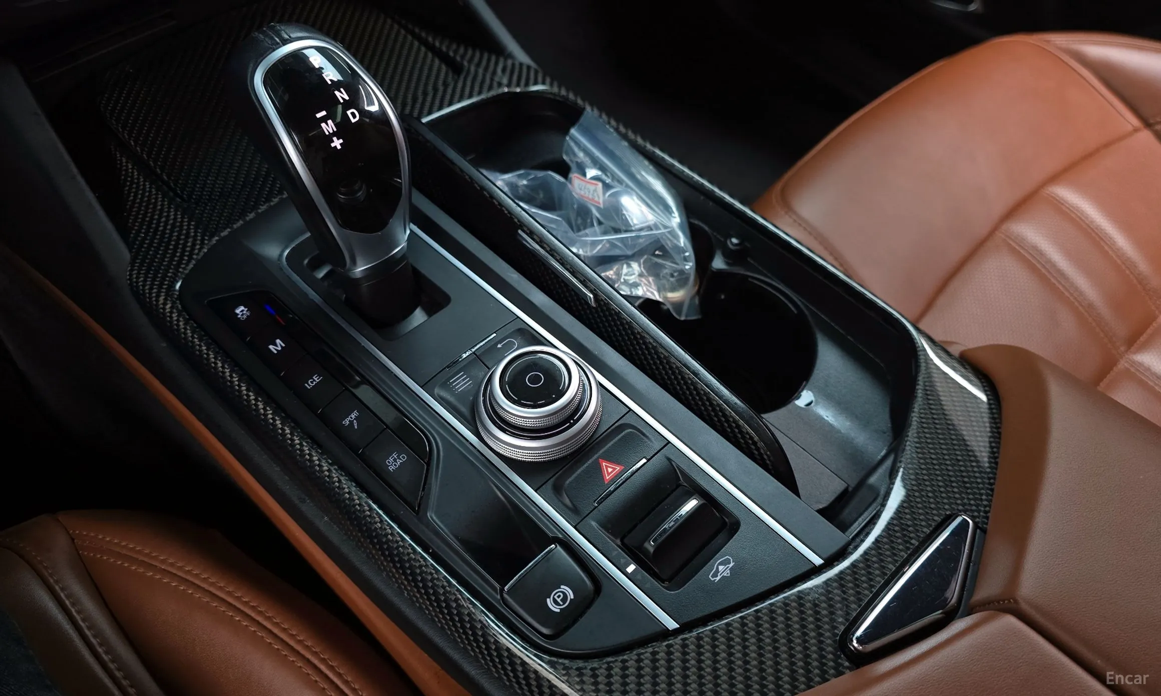 Maserati Levante превью 9