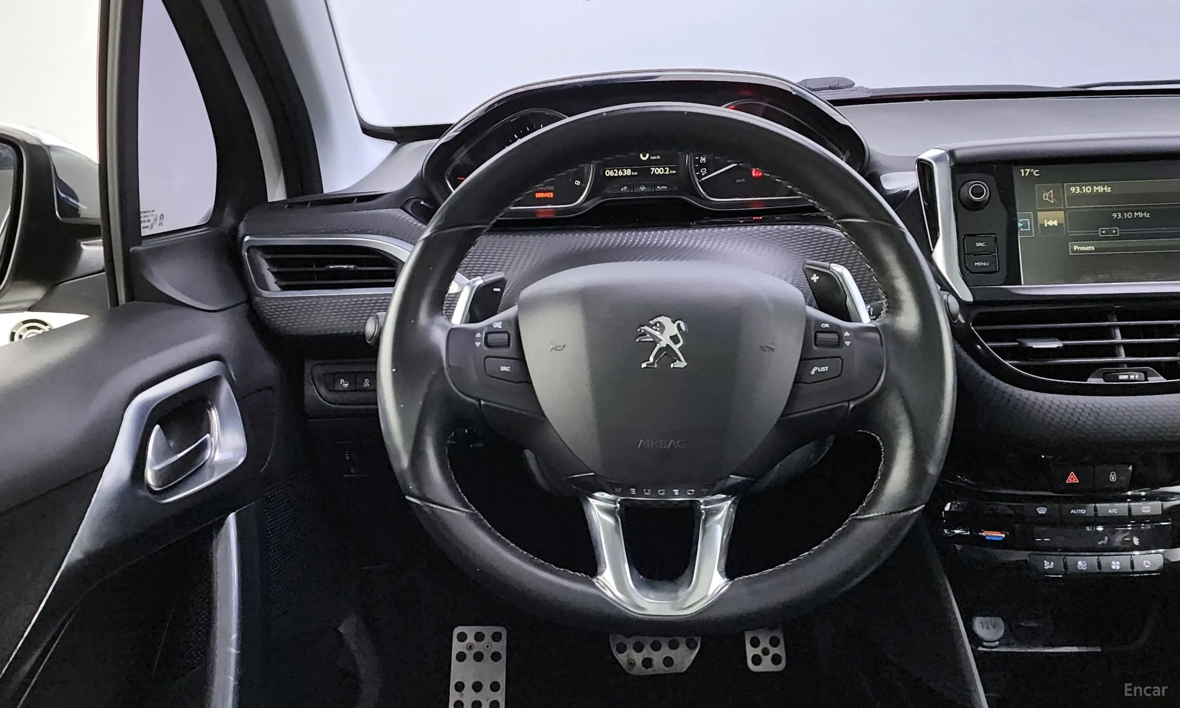 Peugeot 2008. превью 13