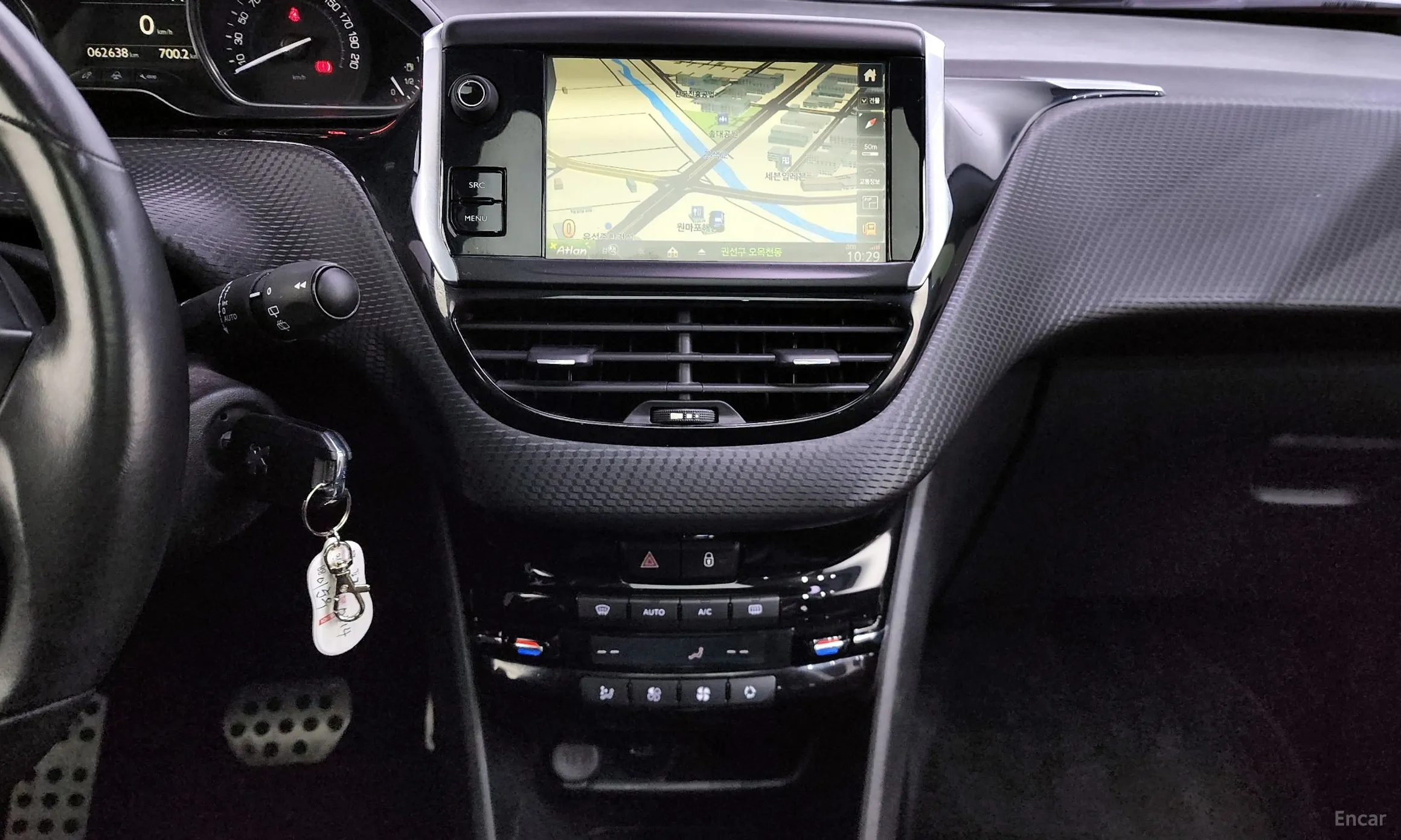 Peugeot 2008. превью 14