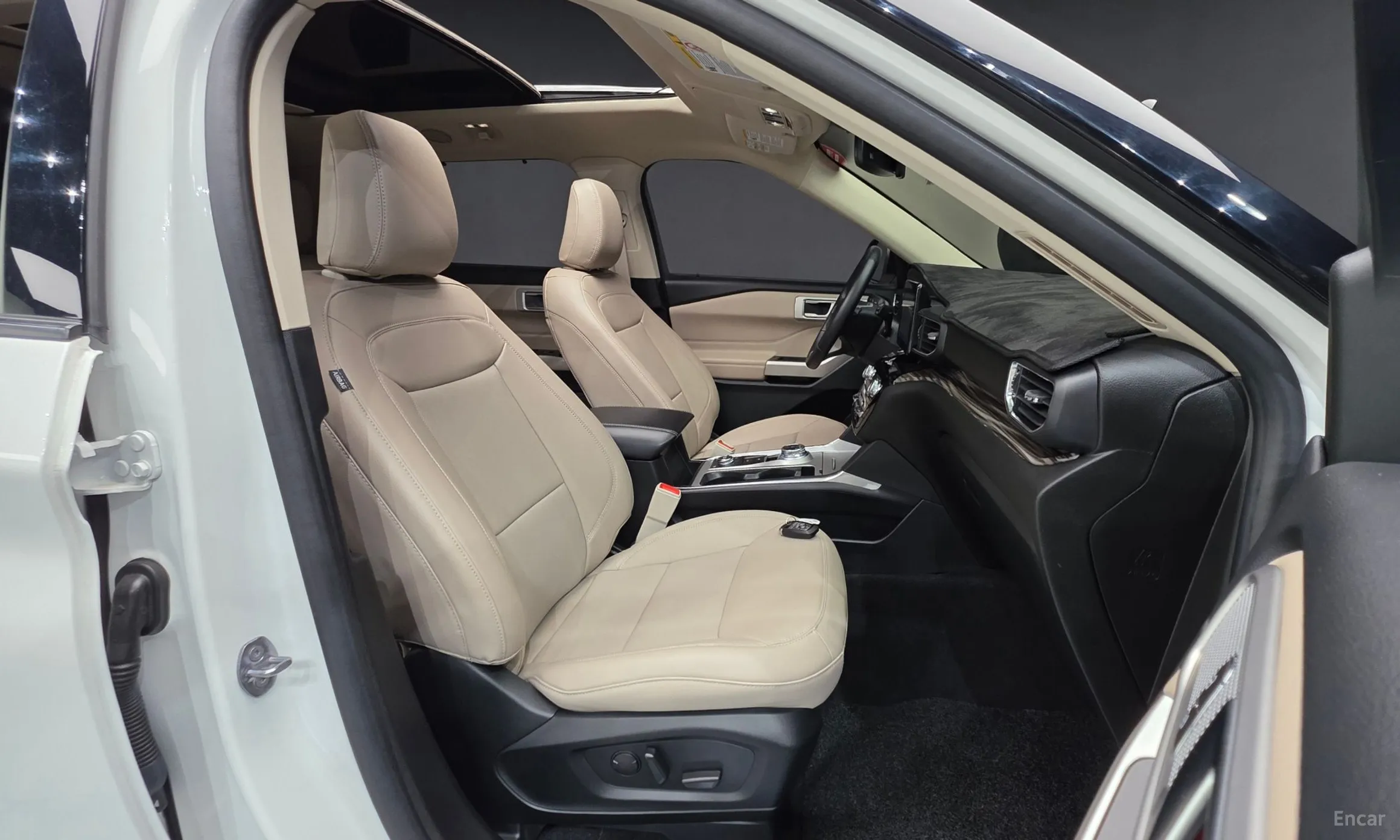 Ford Explorer 6th Generation превью 10