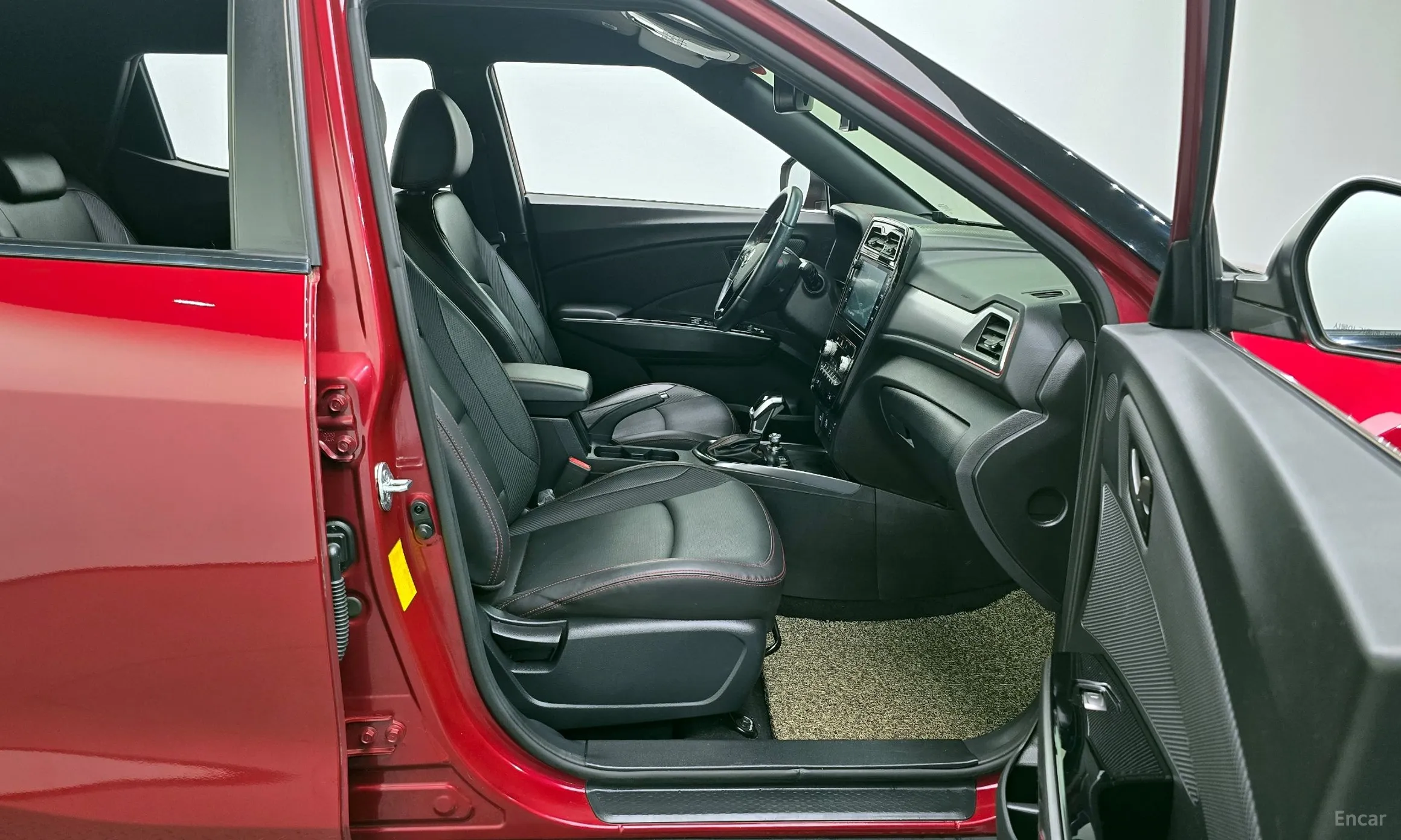 KG Mobility (SsangYong) Berry New Tivoli превью 10