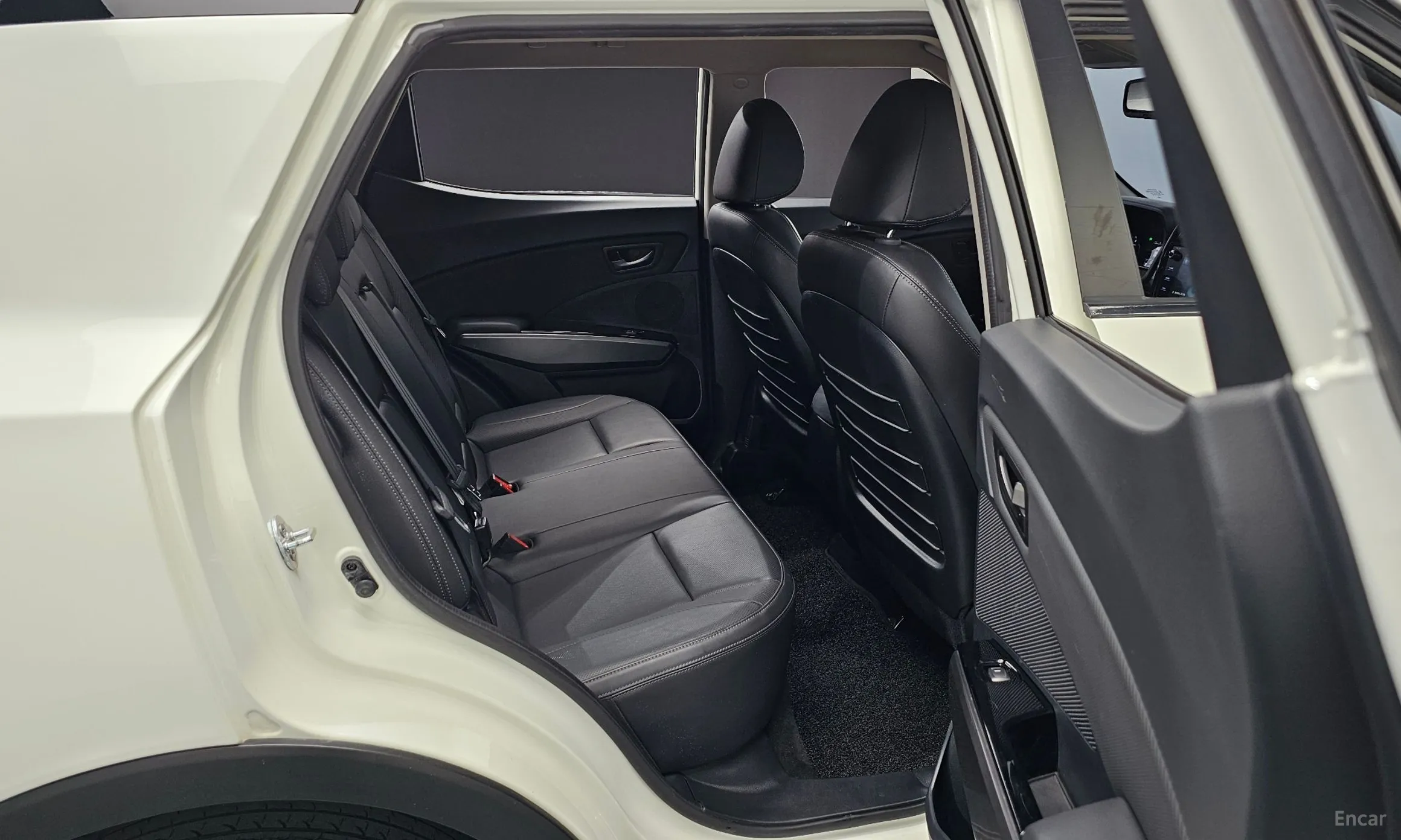 KG Mobility (SsangYong) Berry New Tivoli превью 13