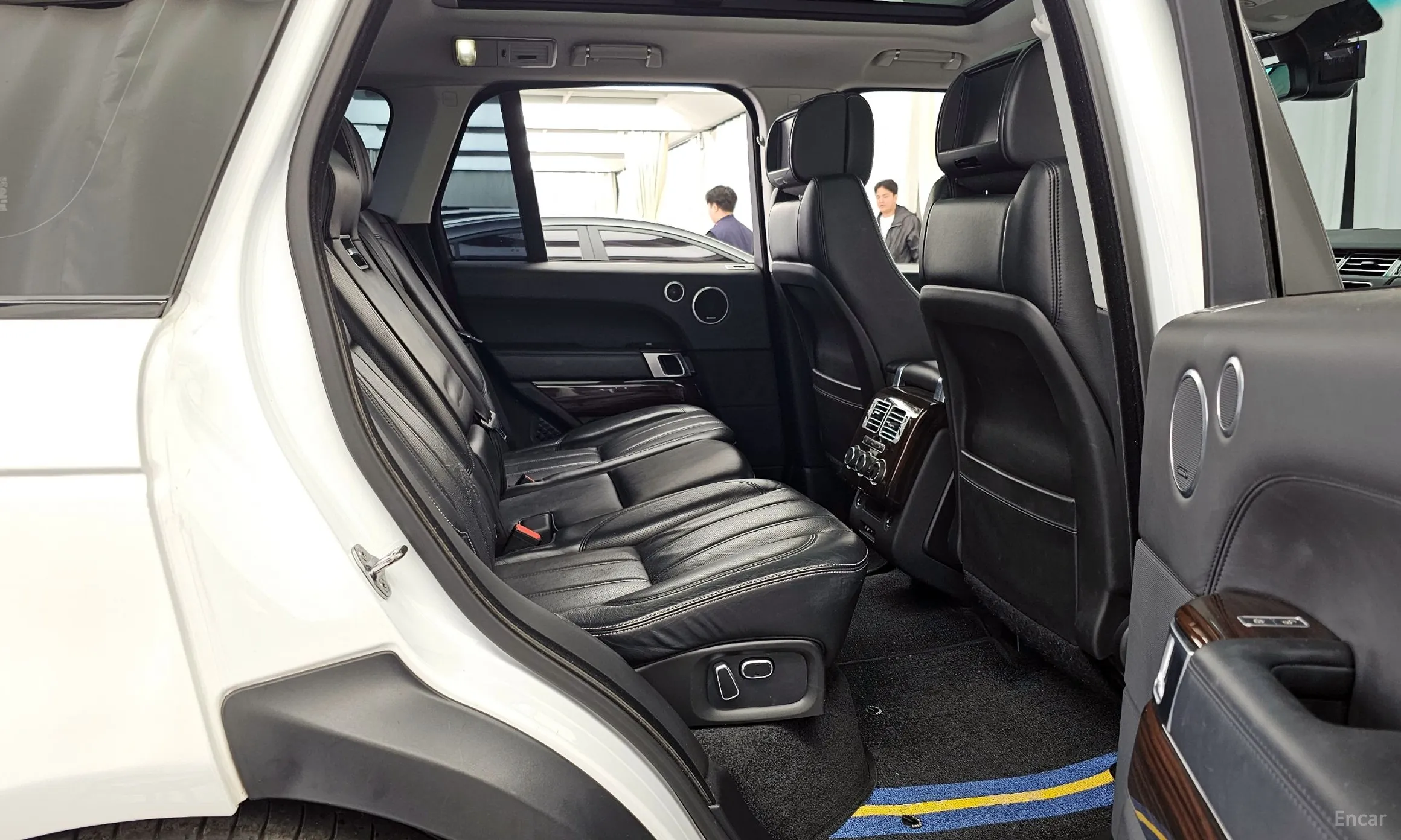 Land Rover Range Rover 4th Generation превью 12