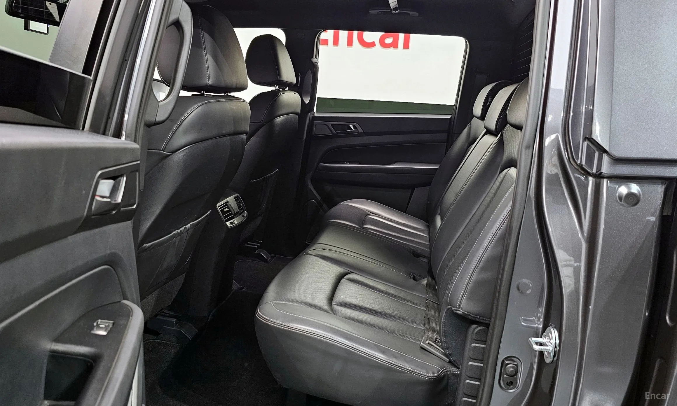 KG Mobility (SsangYong) Rexton Sports превью 12