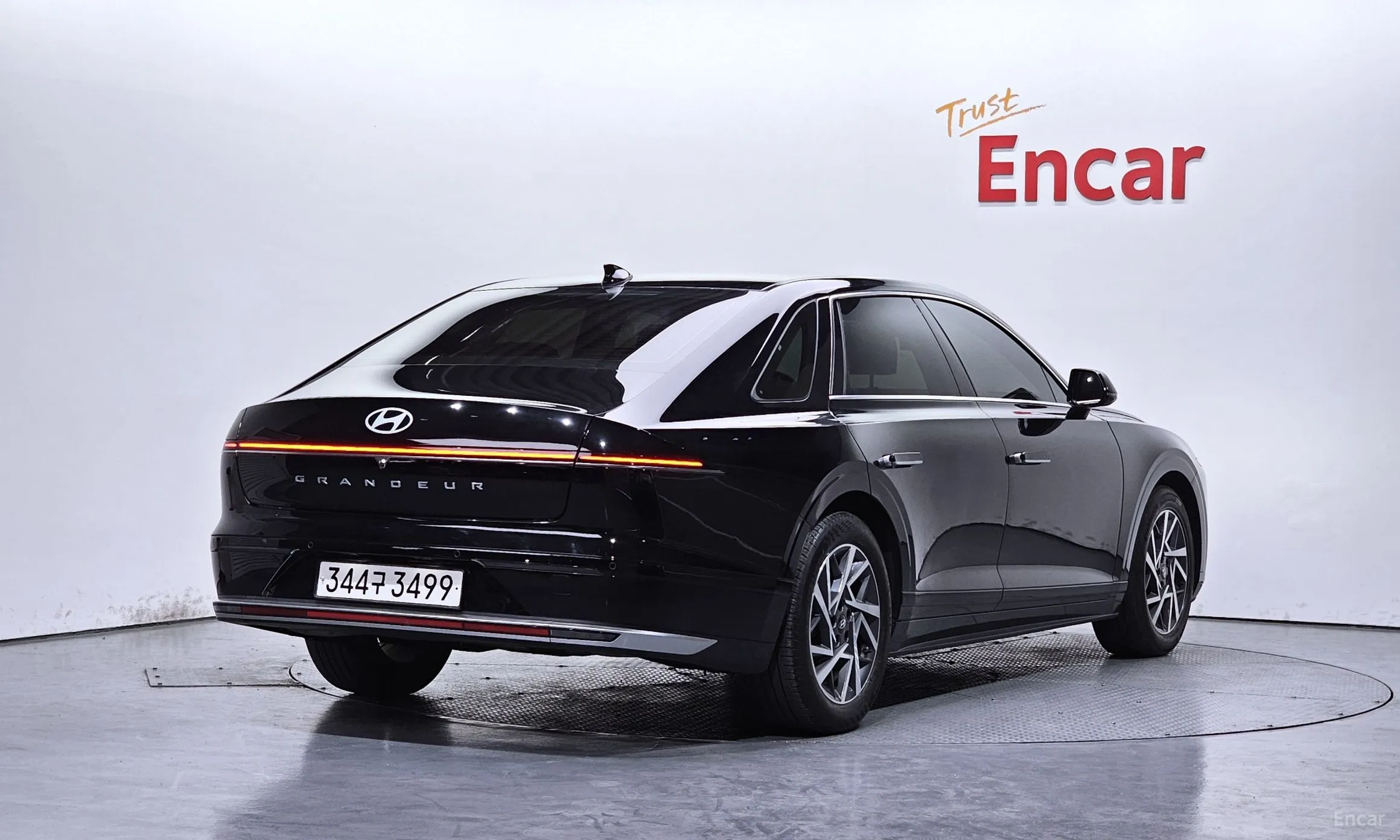Hyundai Grandeur (GN7)
