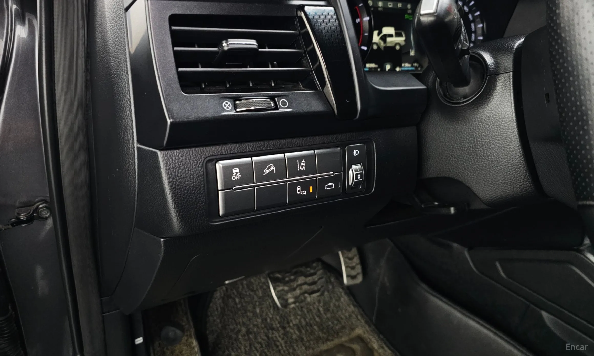 KG Mobility (SsangYong) Rexton Sports Khan превью 17