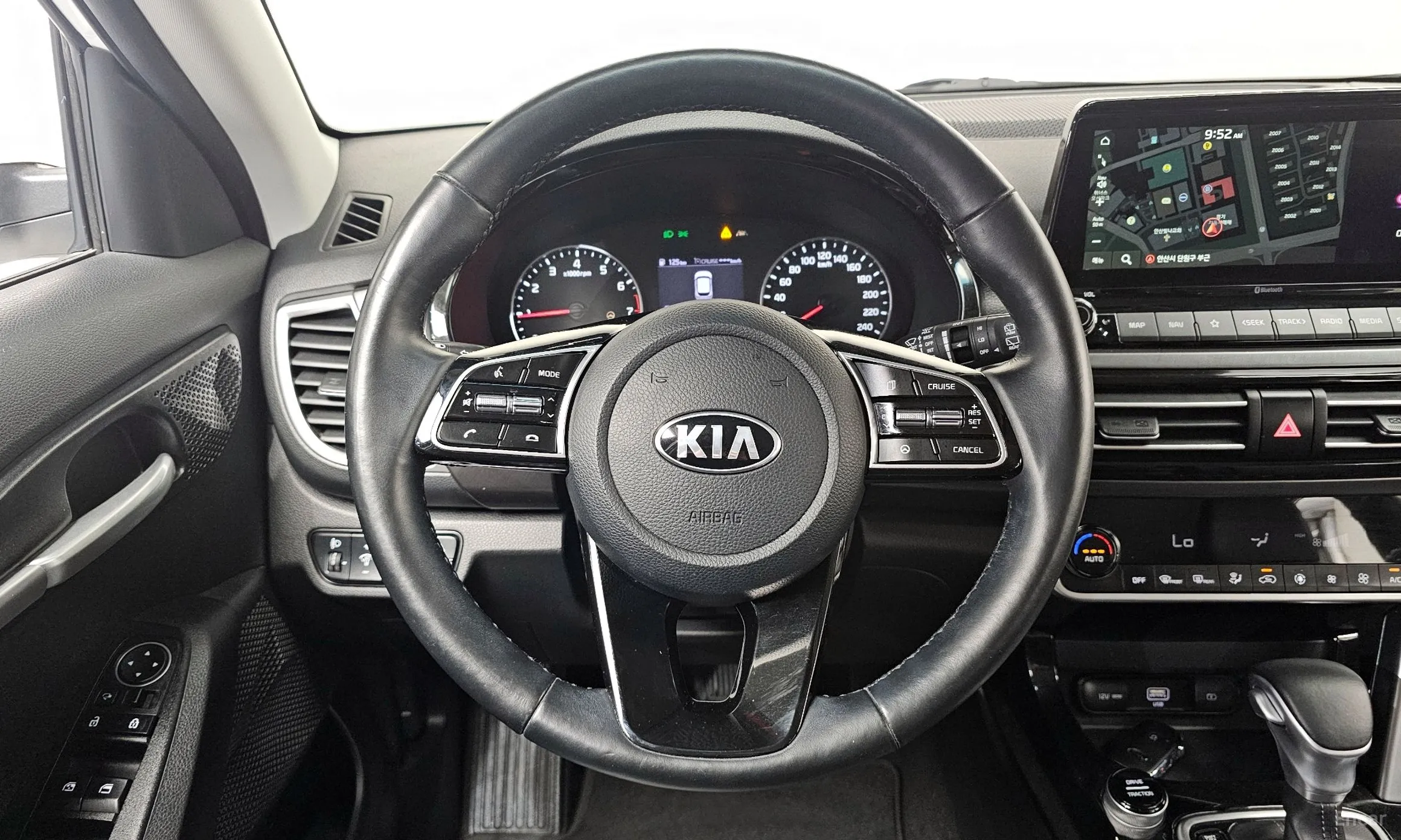 Kia Seltos превью 13