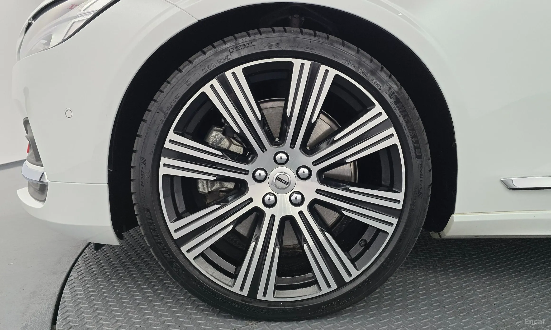 Volvo S90 превью 5