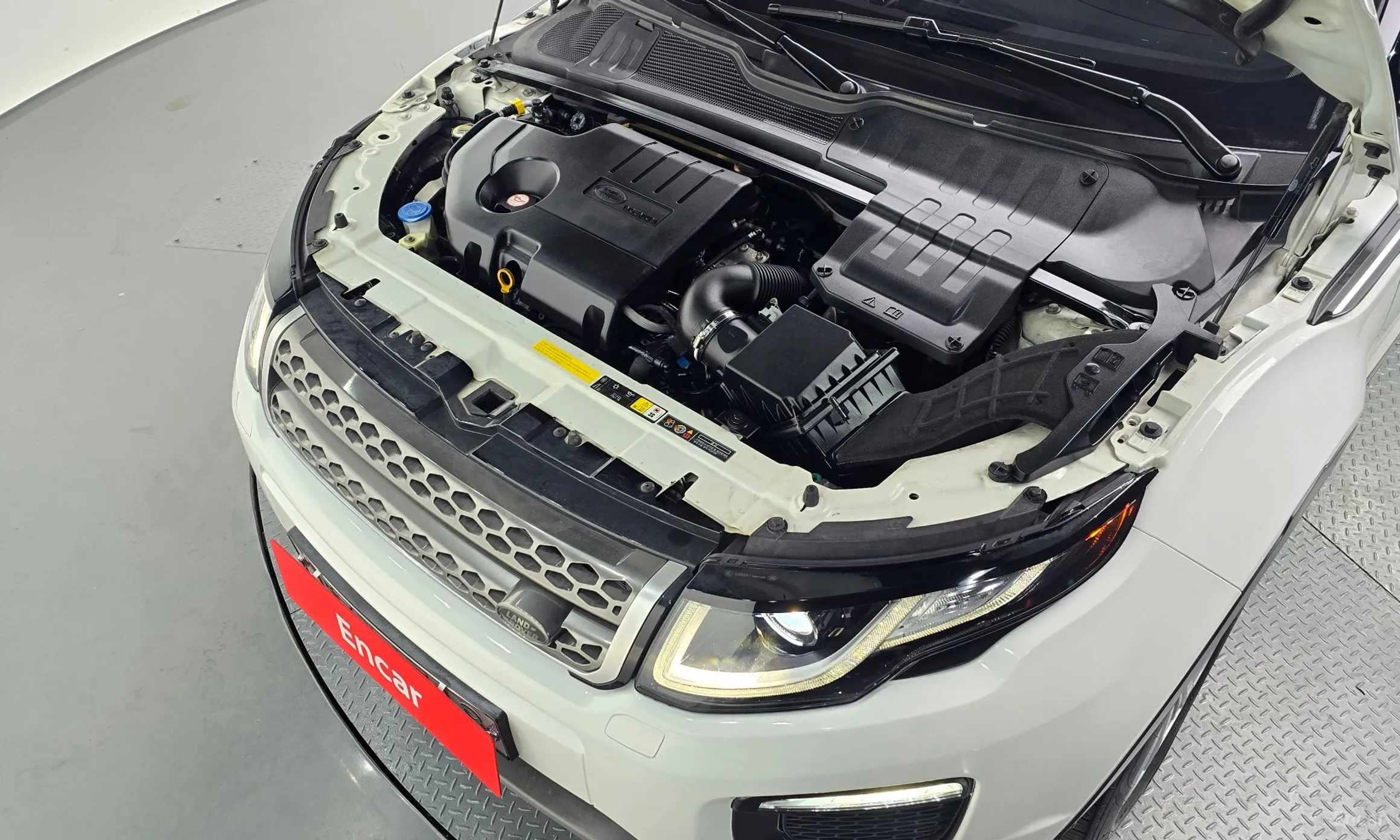 Land Rover Range Rover Evoque превью 6
