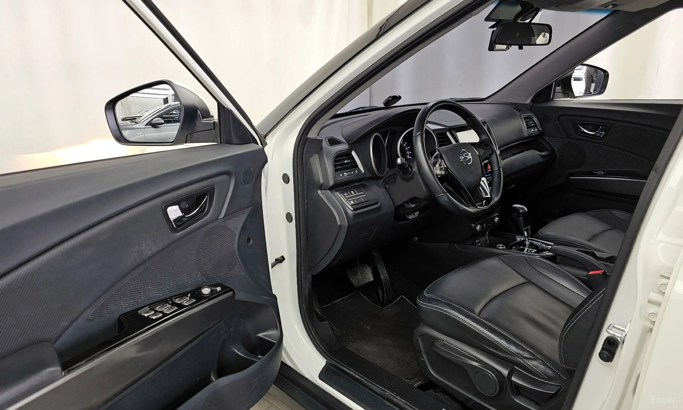 KG Mobility (SsangYong) Tivoli, Lazio превью 10