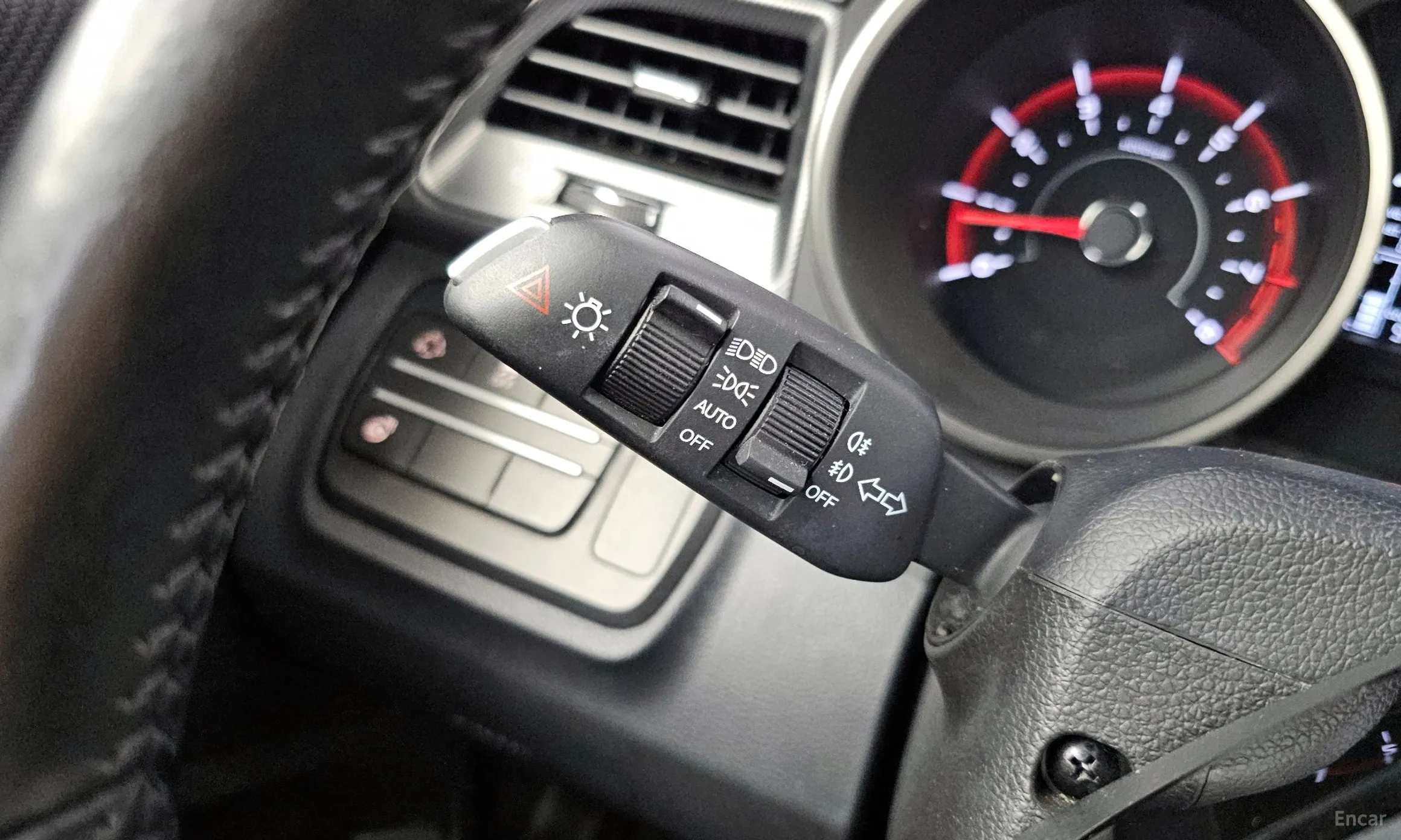 KG Mobility (SsangYong) Tivoli, Lazio превью 18