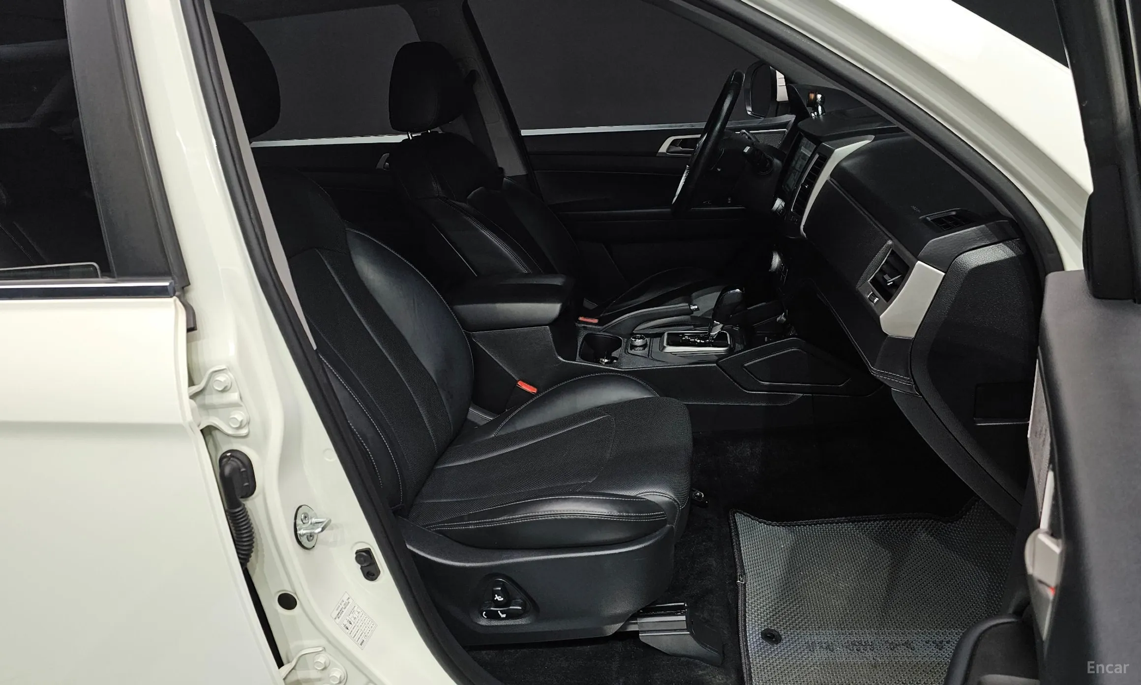 KG Mobility (SsangYong) Rexton Sports превью 10