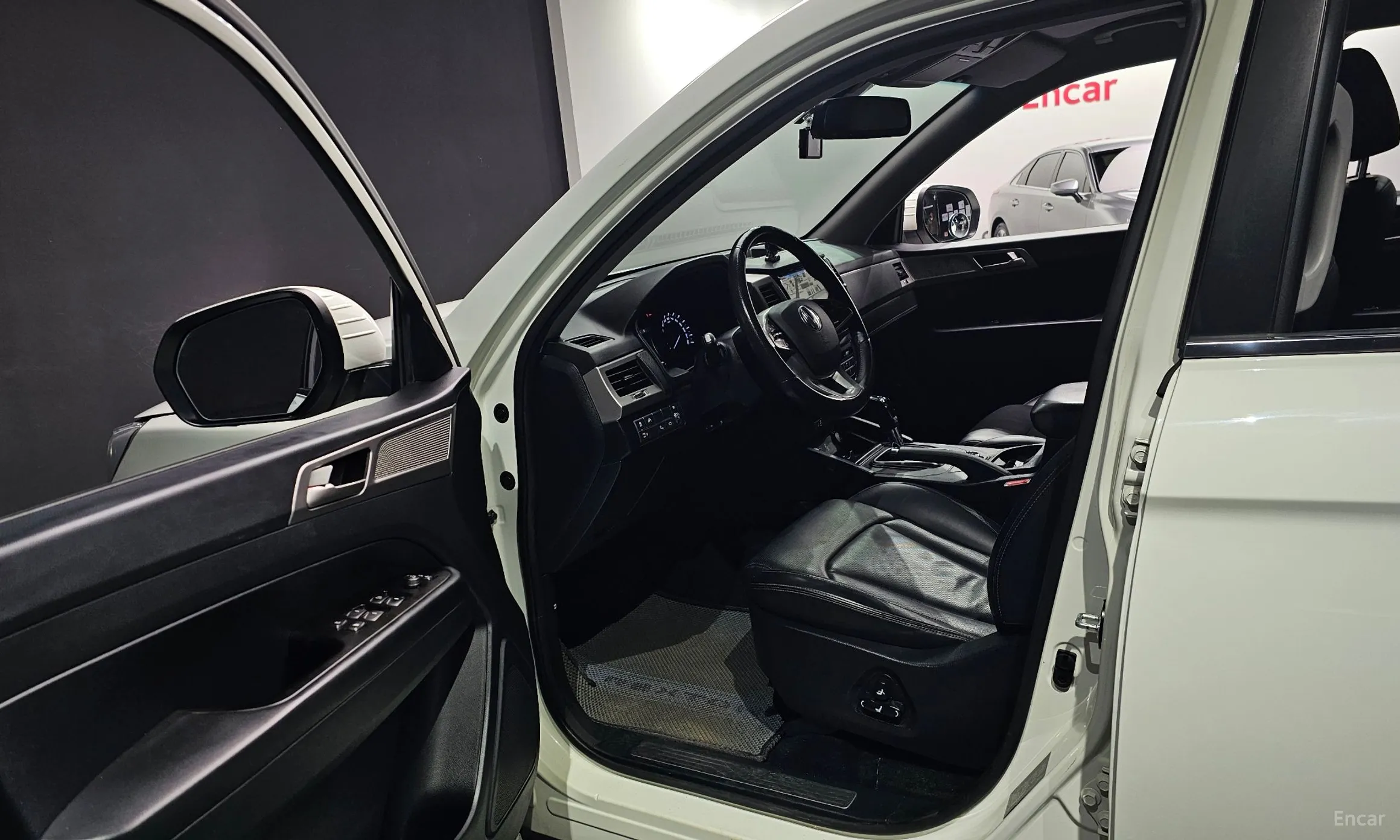 KG Mobility (SsangYong) Rexton Sports превью 11