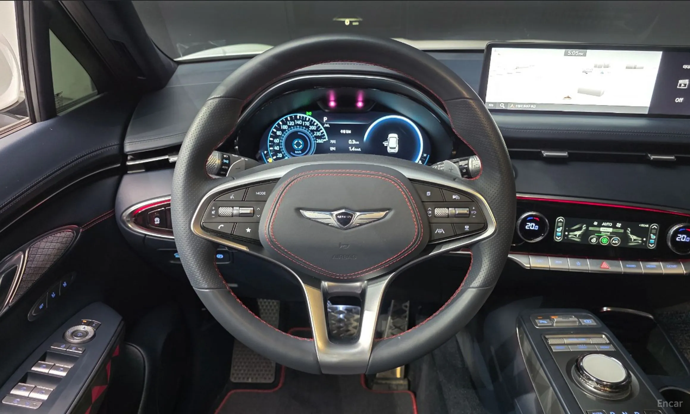 Genesis GV70 превью 13