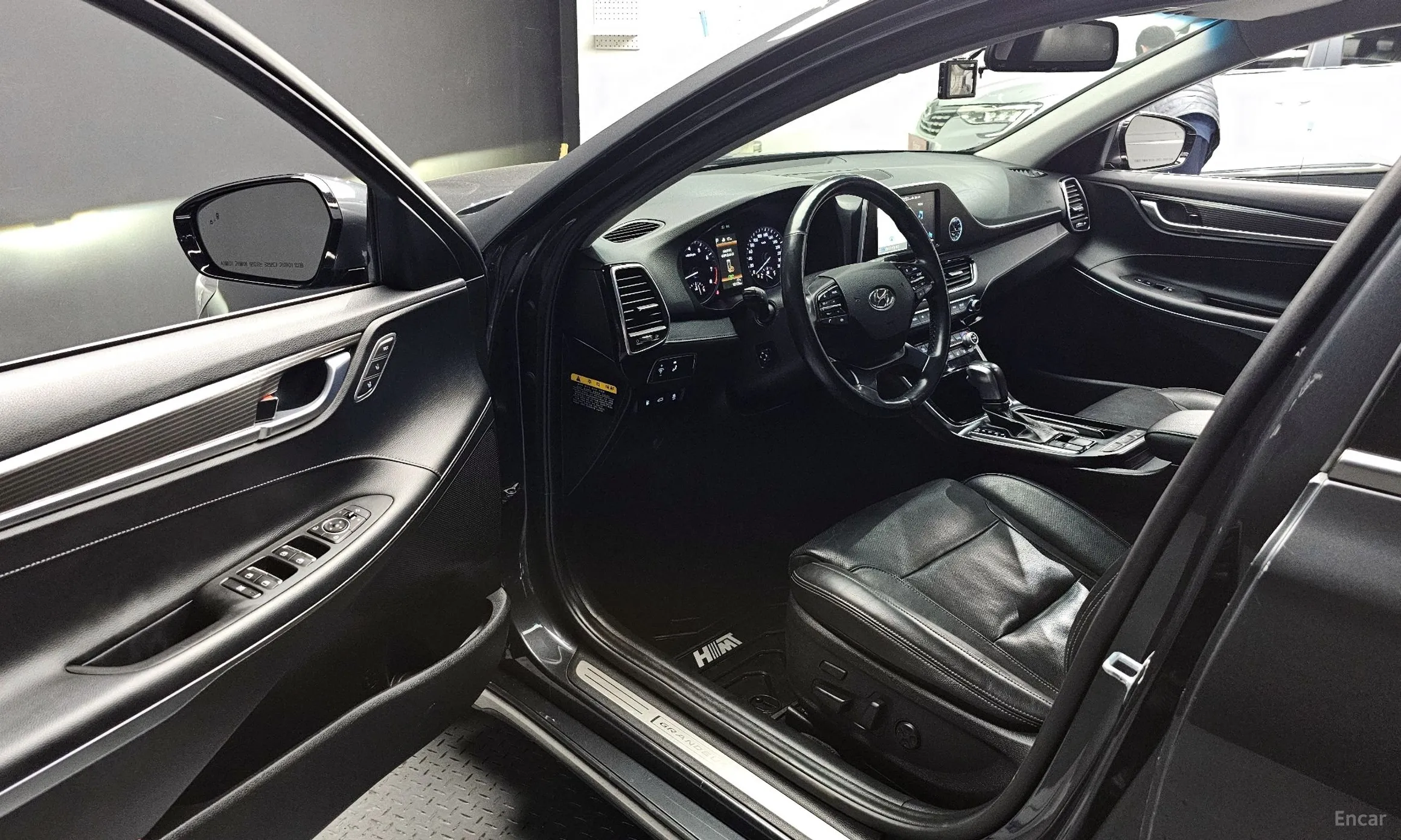 Hyundai Grandeur IG превью 10