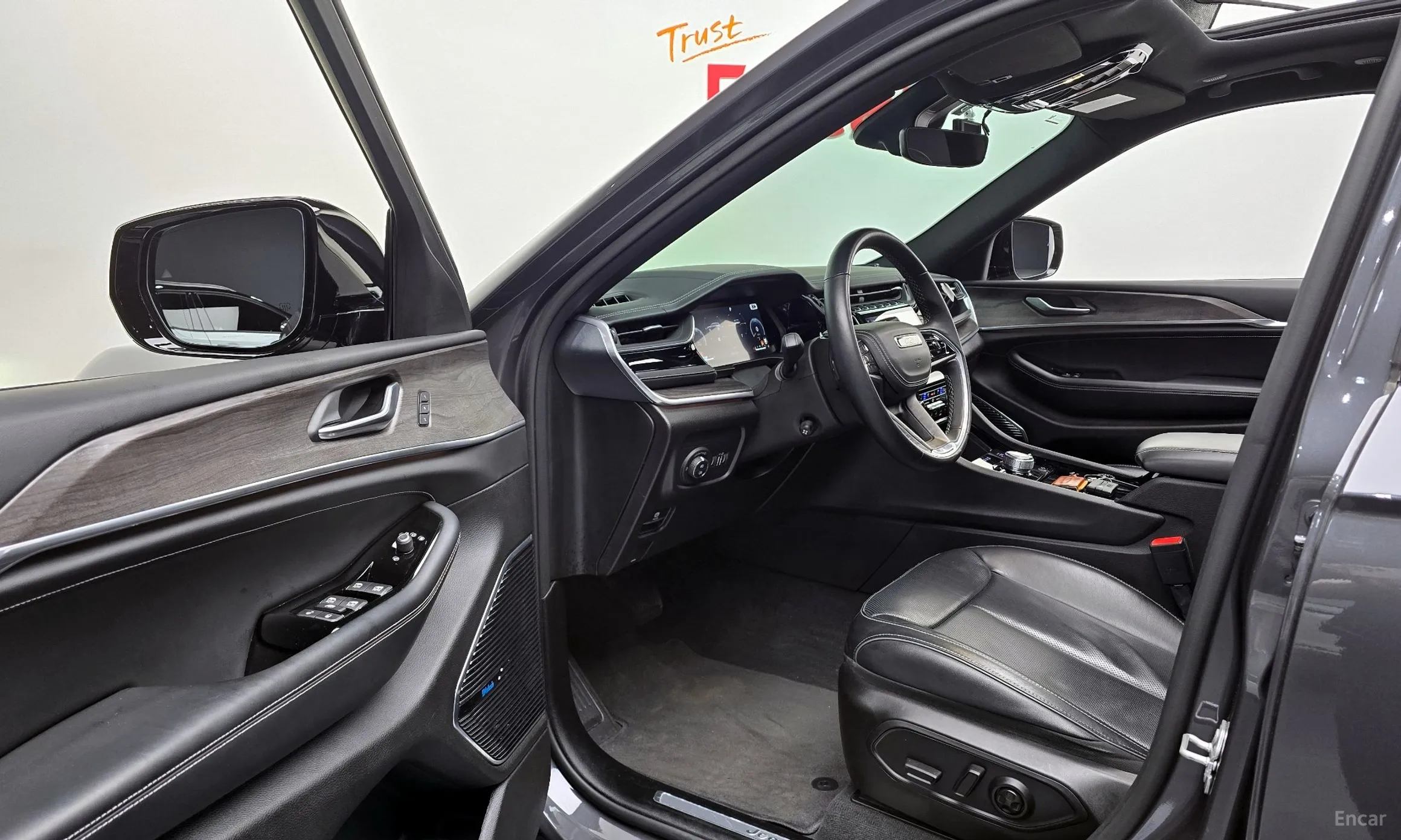Jeep Grand Cherokee (WL) превью 11