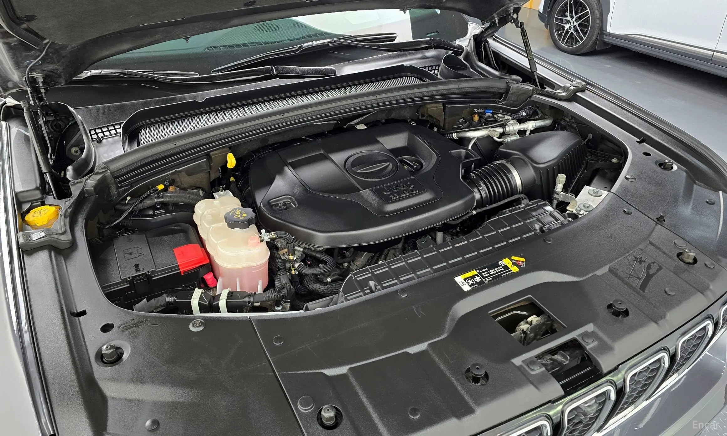 Jeep Grand Cherokee (WL) превью 6