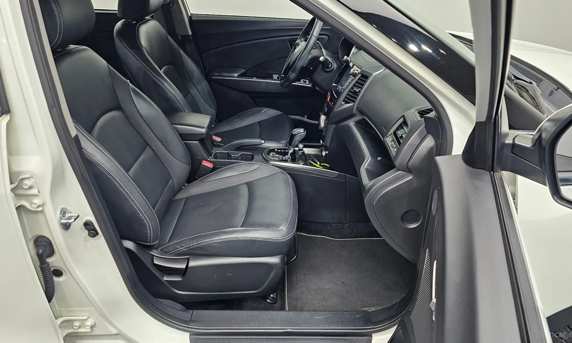 KG Mobility (SsangYong) Tivoli, Lazio превью 10