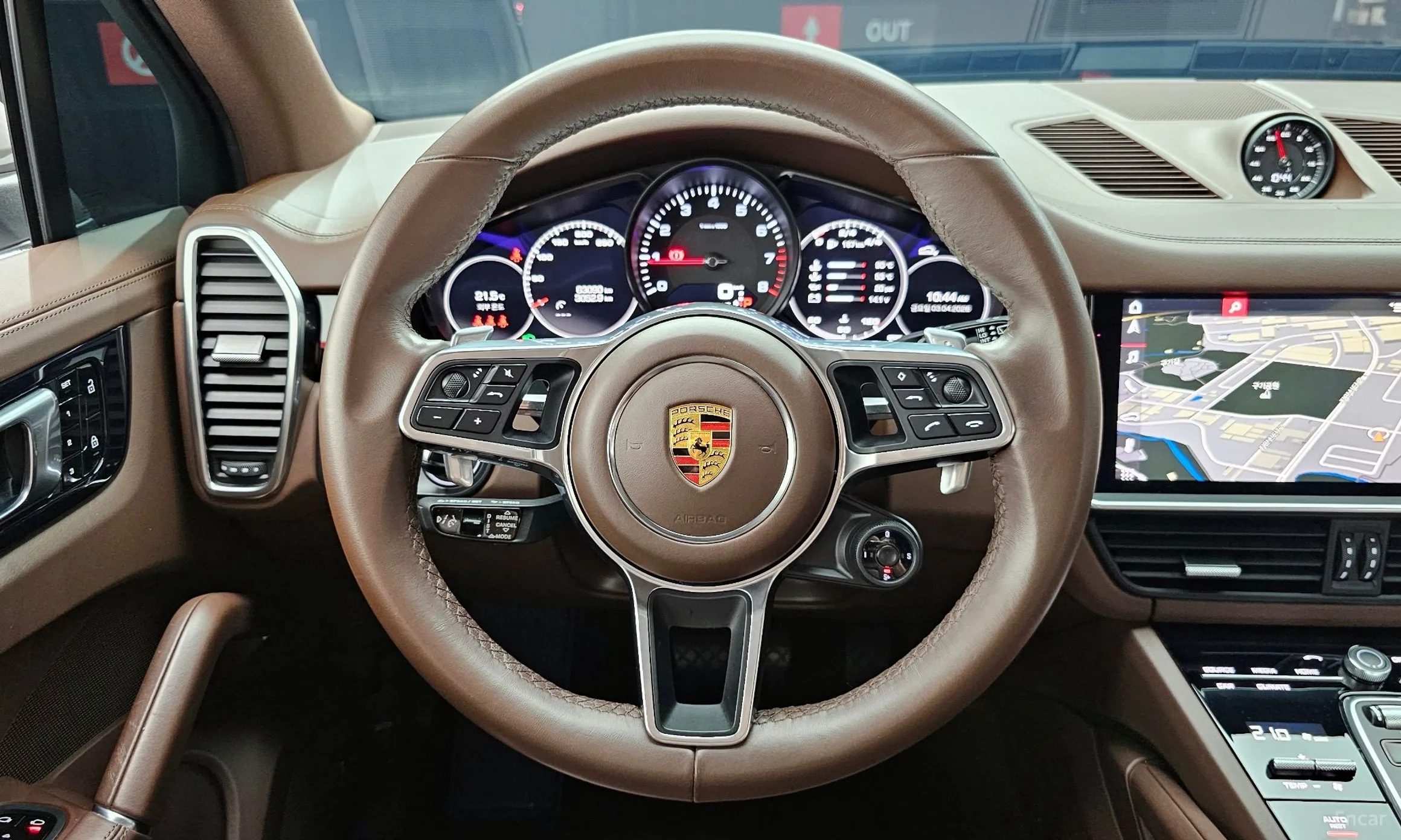 Porsche Cayenne (PO536) превью 13