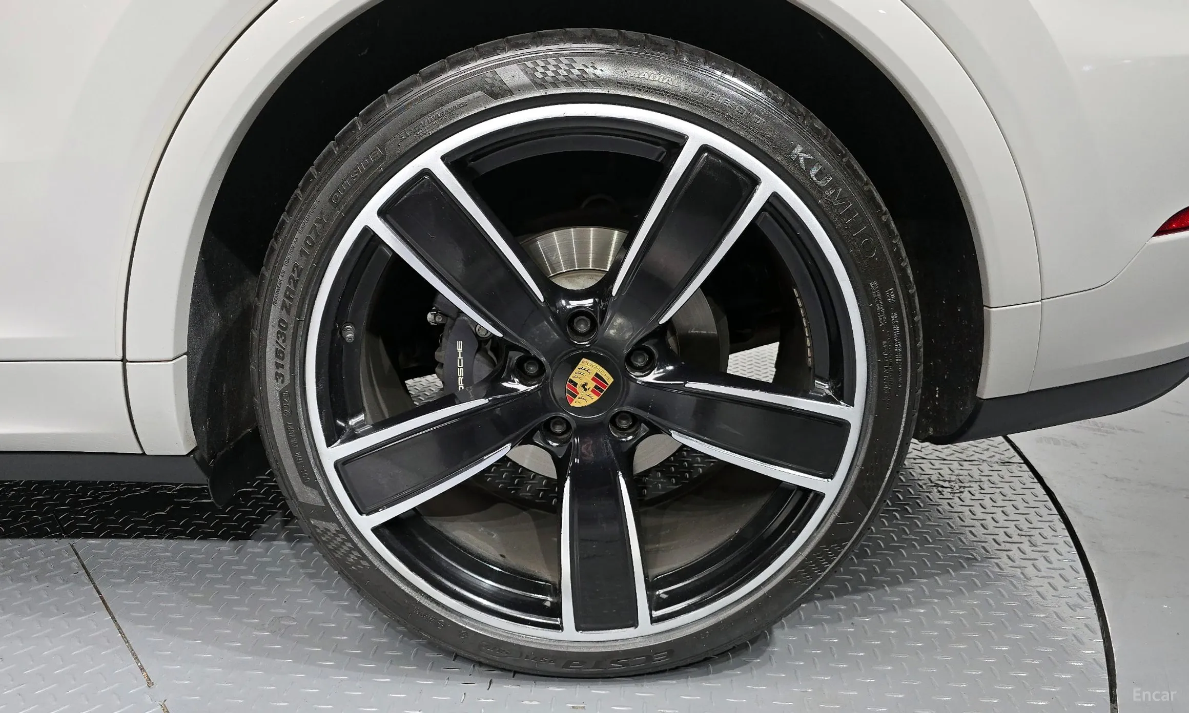 Porsche Cayenne (PO536) превью 5