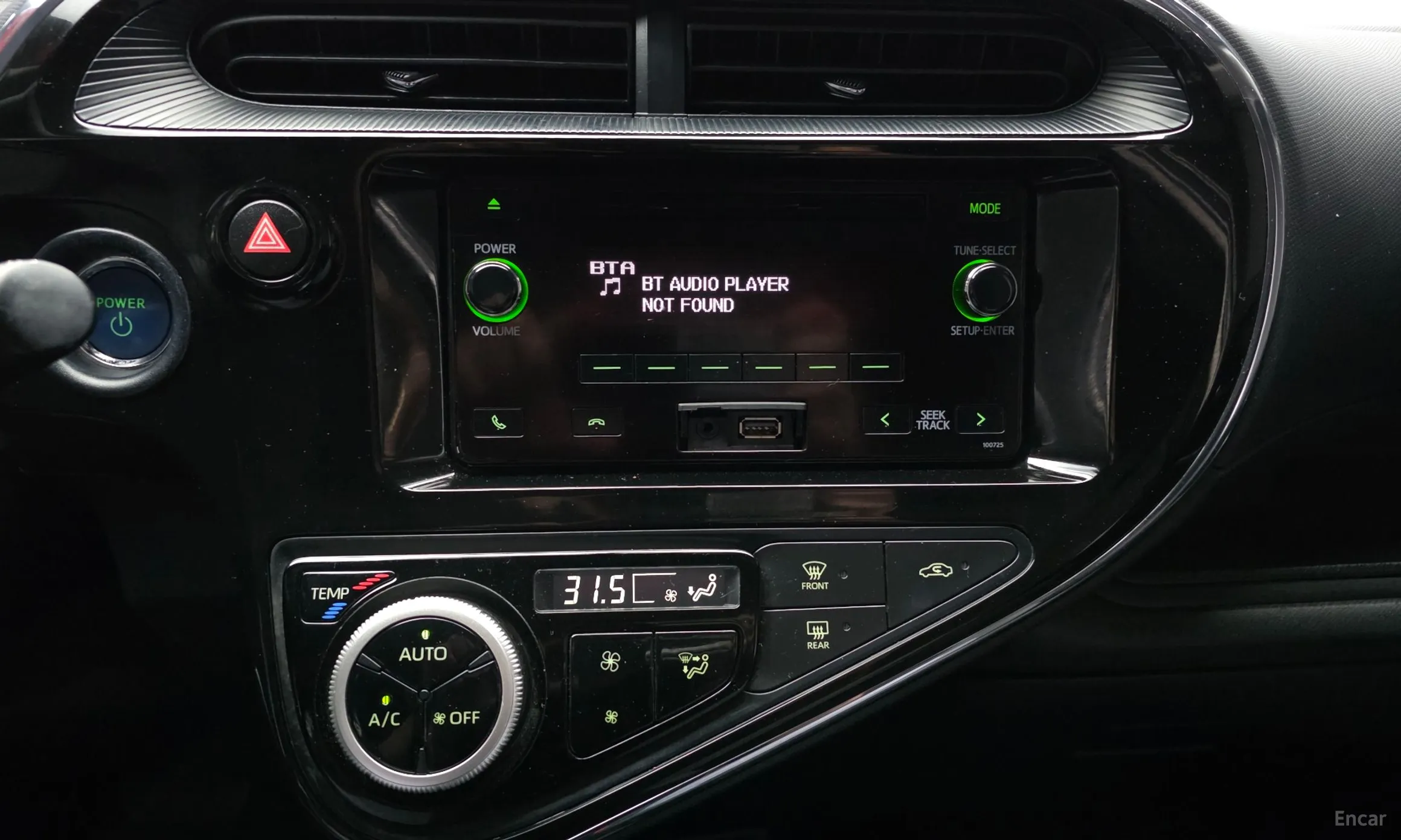 Toyota Prius C превью 15