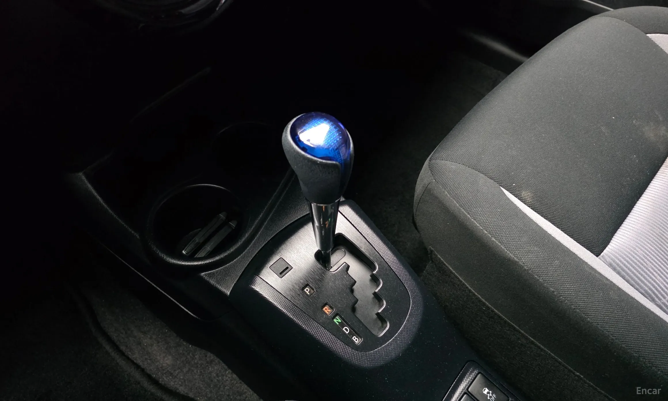 Toyota Prius C превью 9