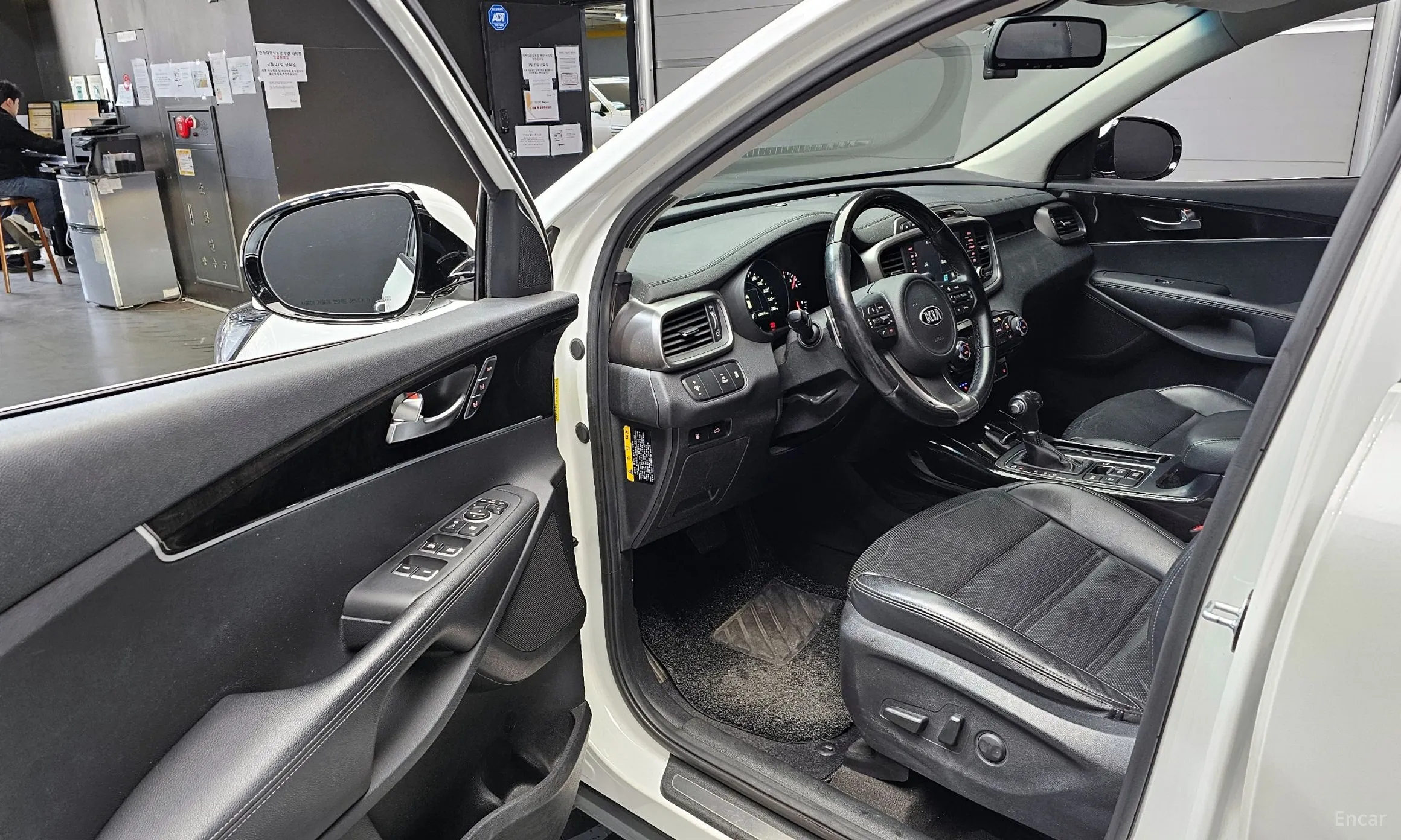 Kia Sorento превью 10
