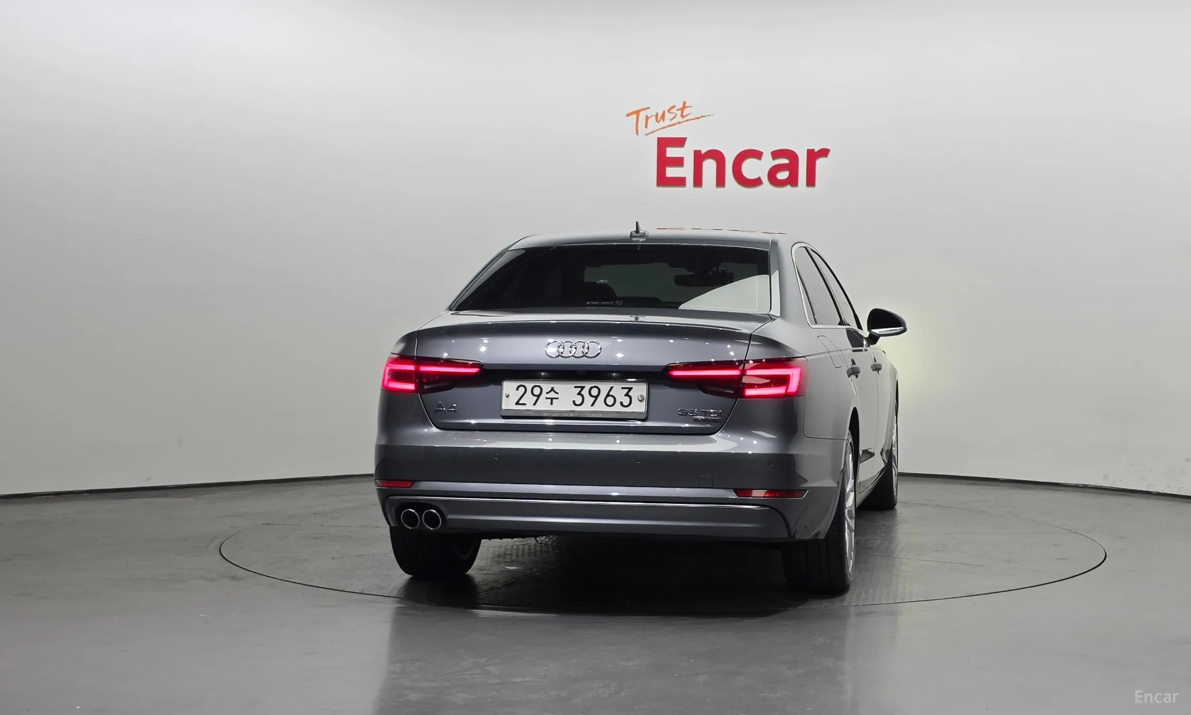 Audi A4 (B9) превью 4