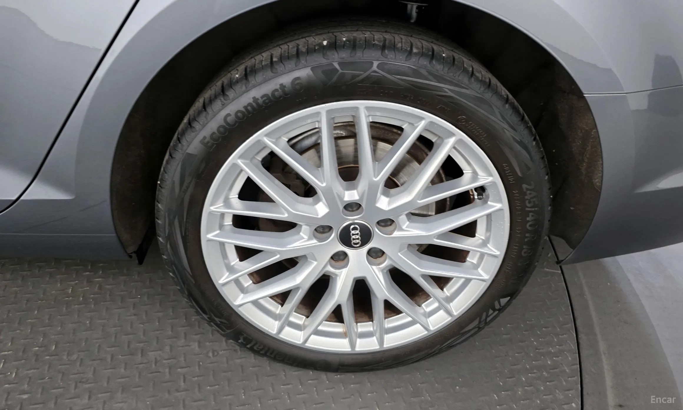 Audi A4 (B9) превью 5