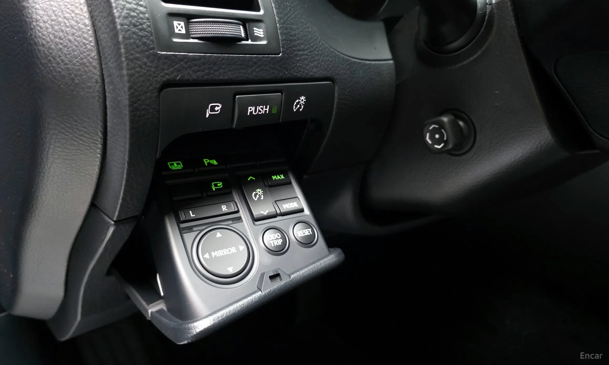Lexus GS350 превью 14