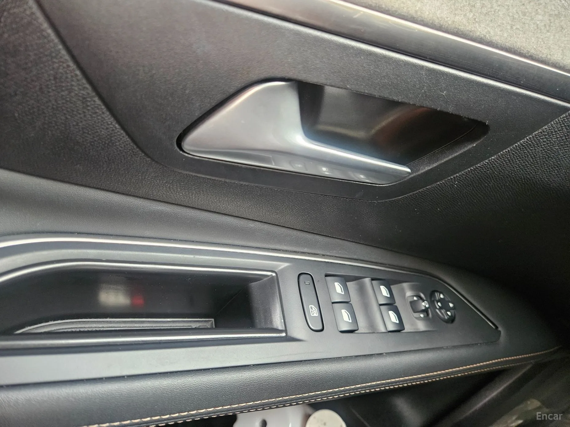 Peugeot 3008 2nd generation превью 12