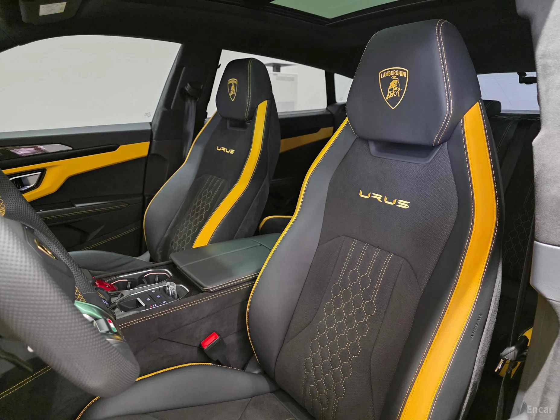 Lamborghini Urus превью 8