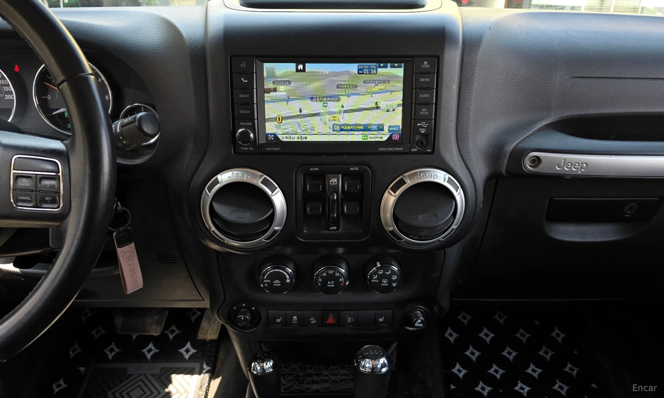 Jeep Wrangler (JK) превью 14