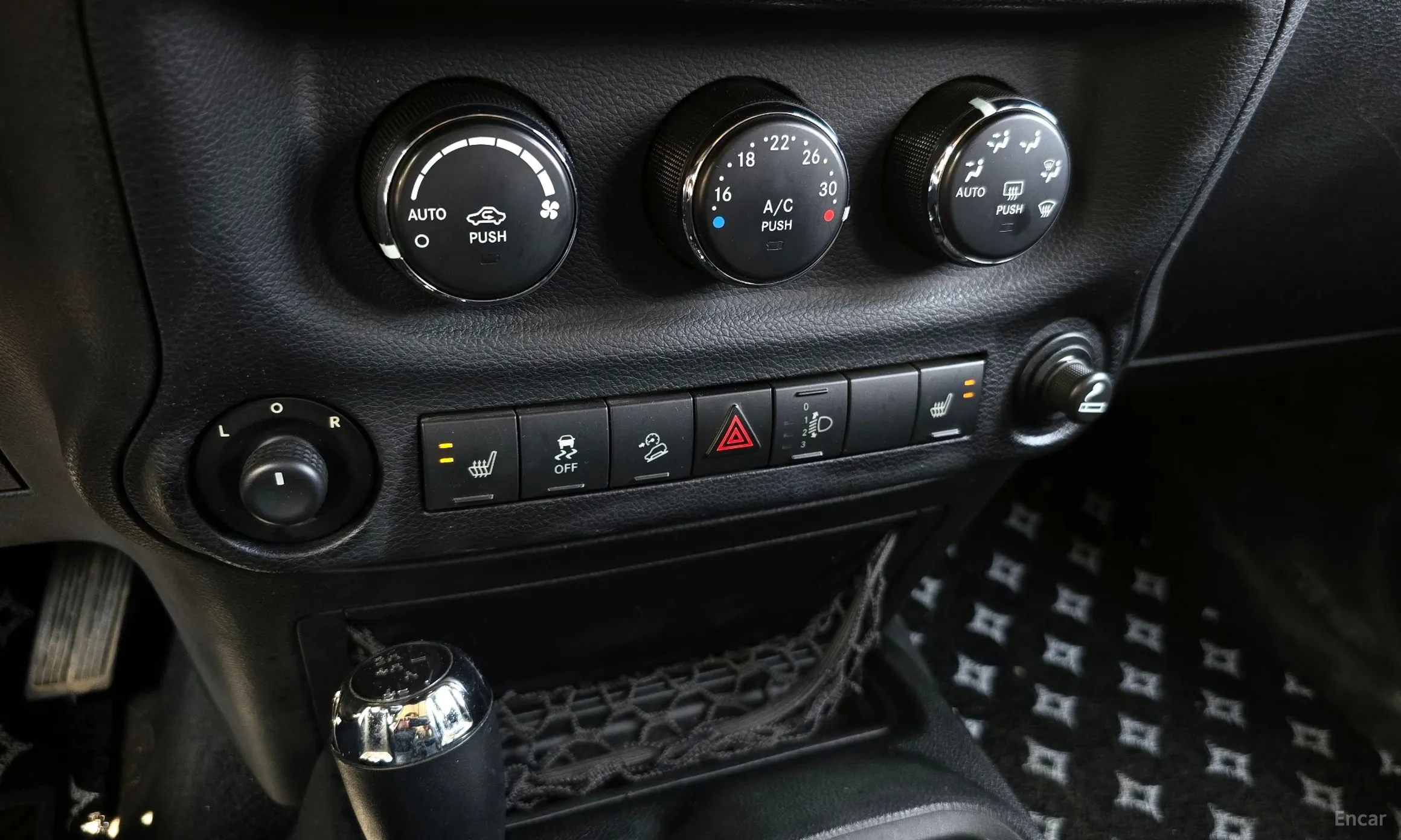 Jeep Wrangler (JK) превью 16