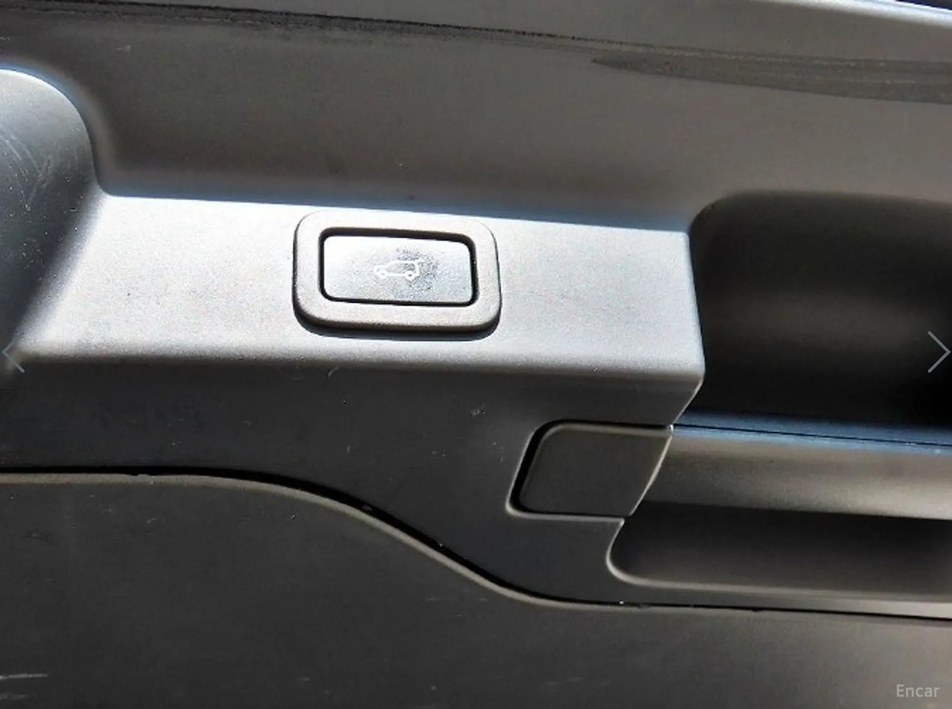 Jaguar F-PACE превью 15