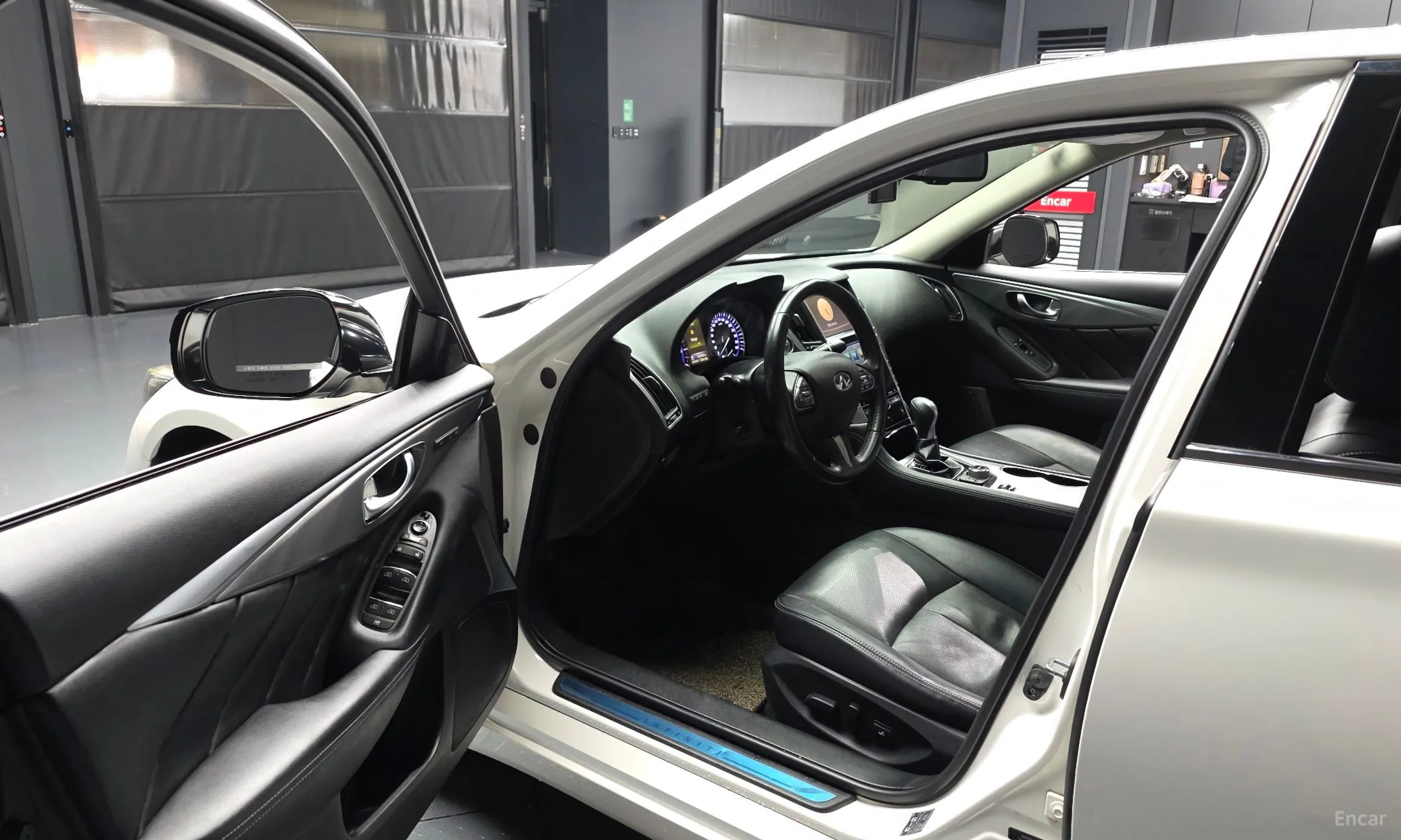 Infiniti Q50 превью 10