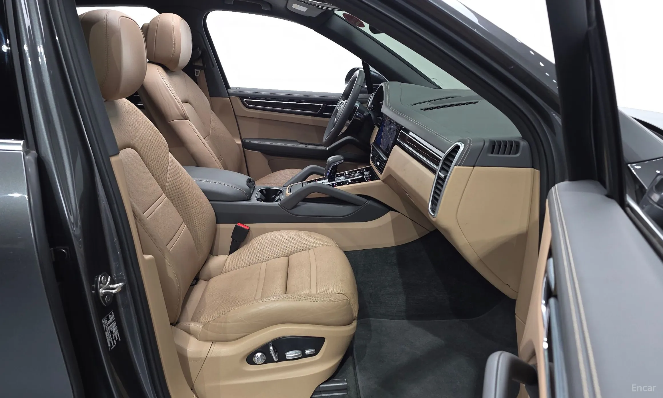 Porsche Cayenne (PO536) превью 10