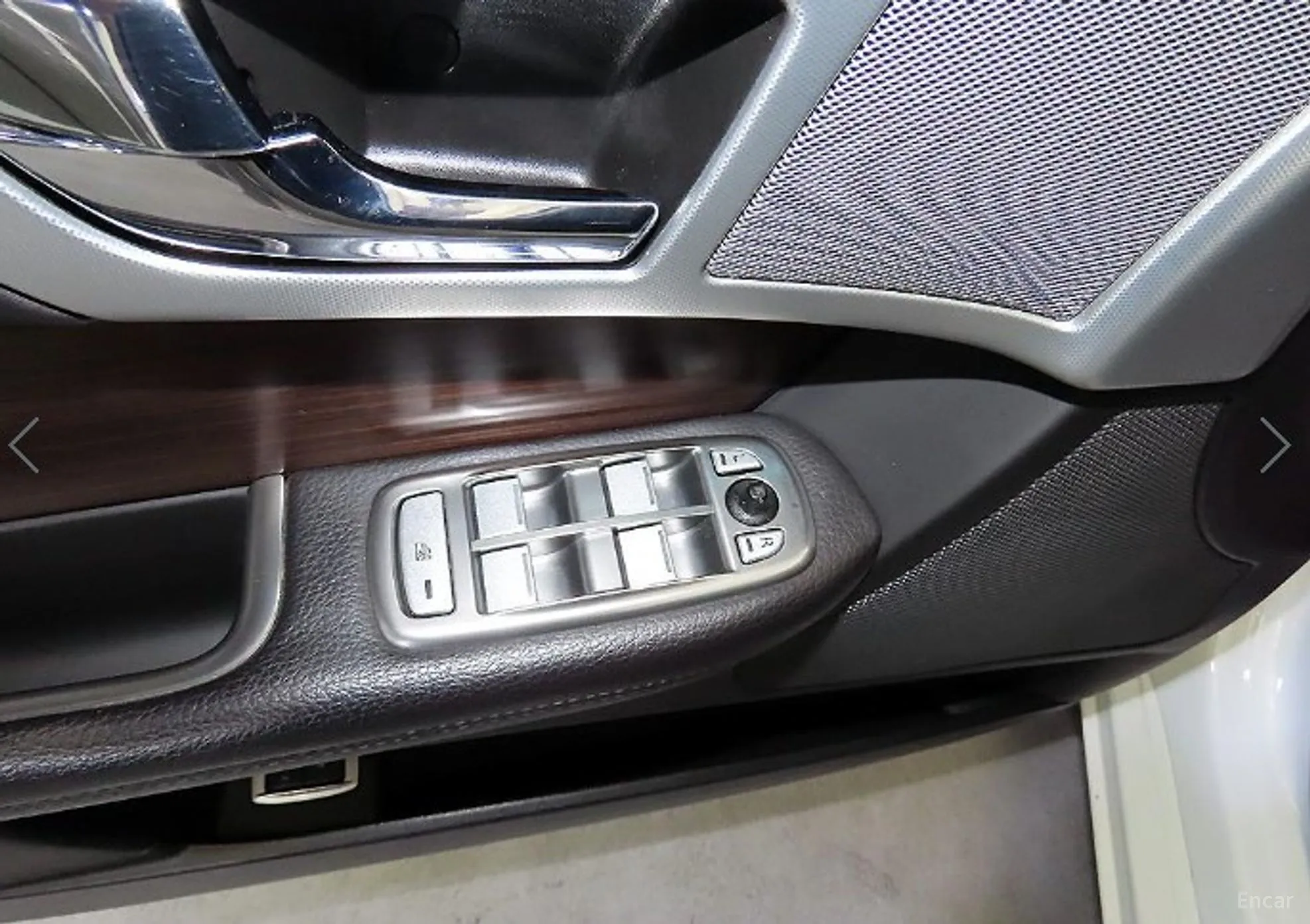 Jaguar New XF превью 13