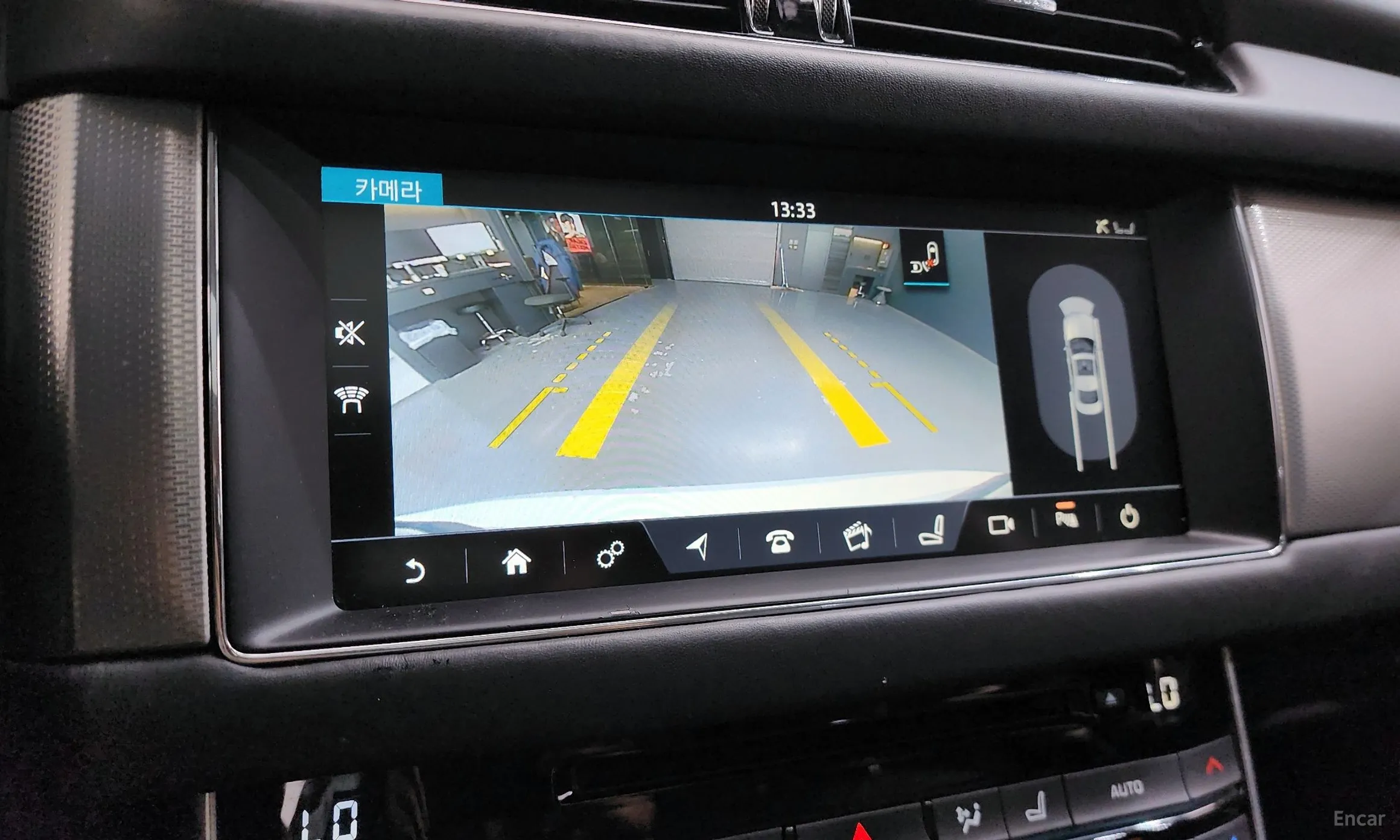 Jaguar XF (x260) превью 15