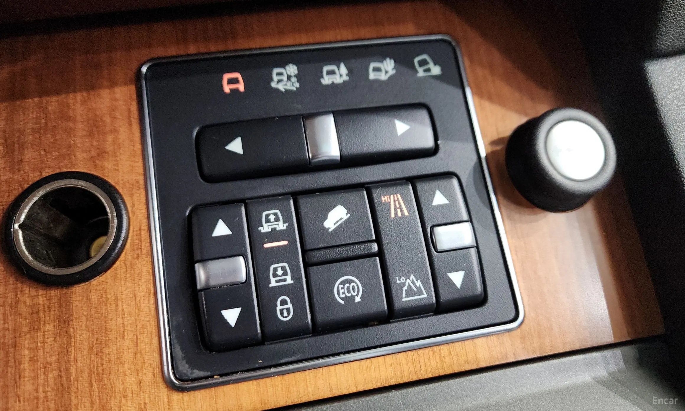 Land Rover Discovery 4 превью 16