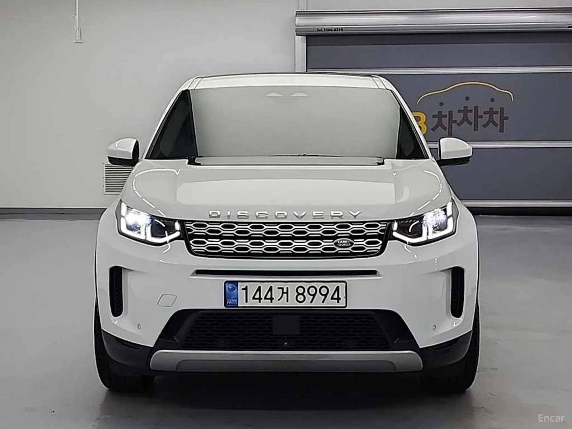 Land Rover Discovery Sports превью 2