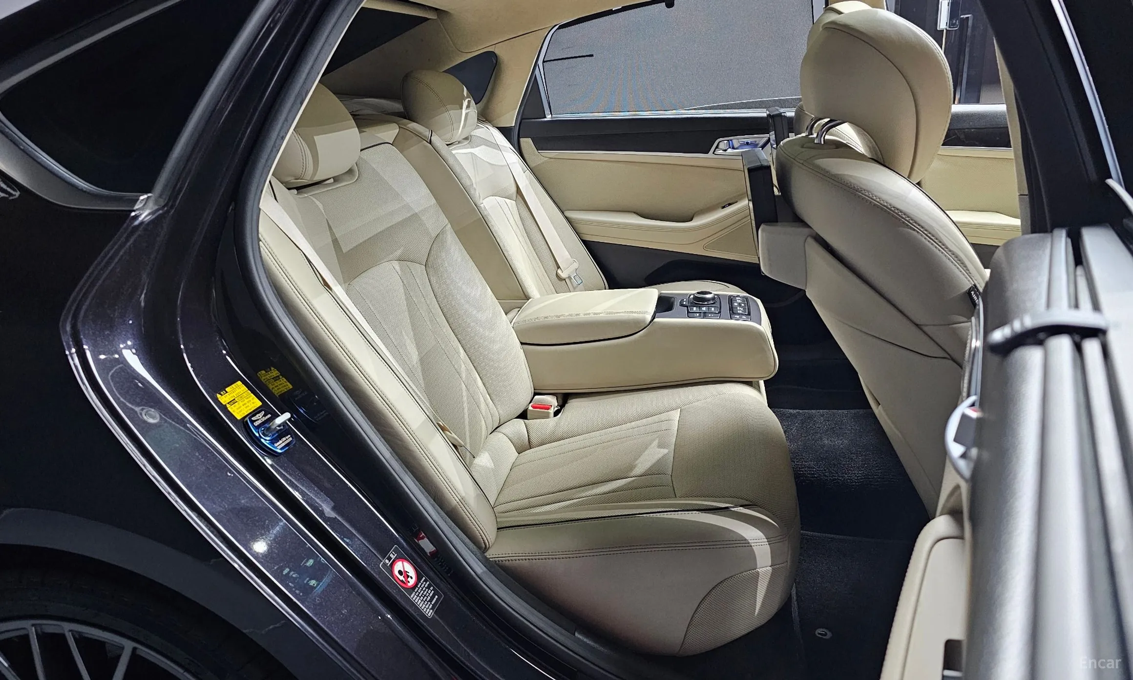 Hyundai Genesis DH превью 12