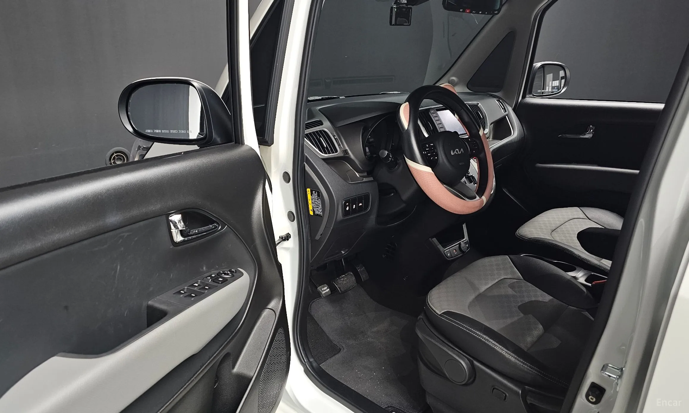 Kia Ray превью 11
