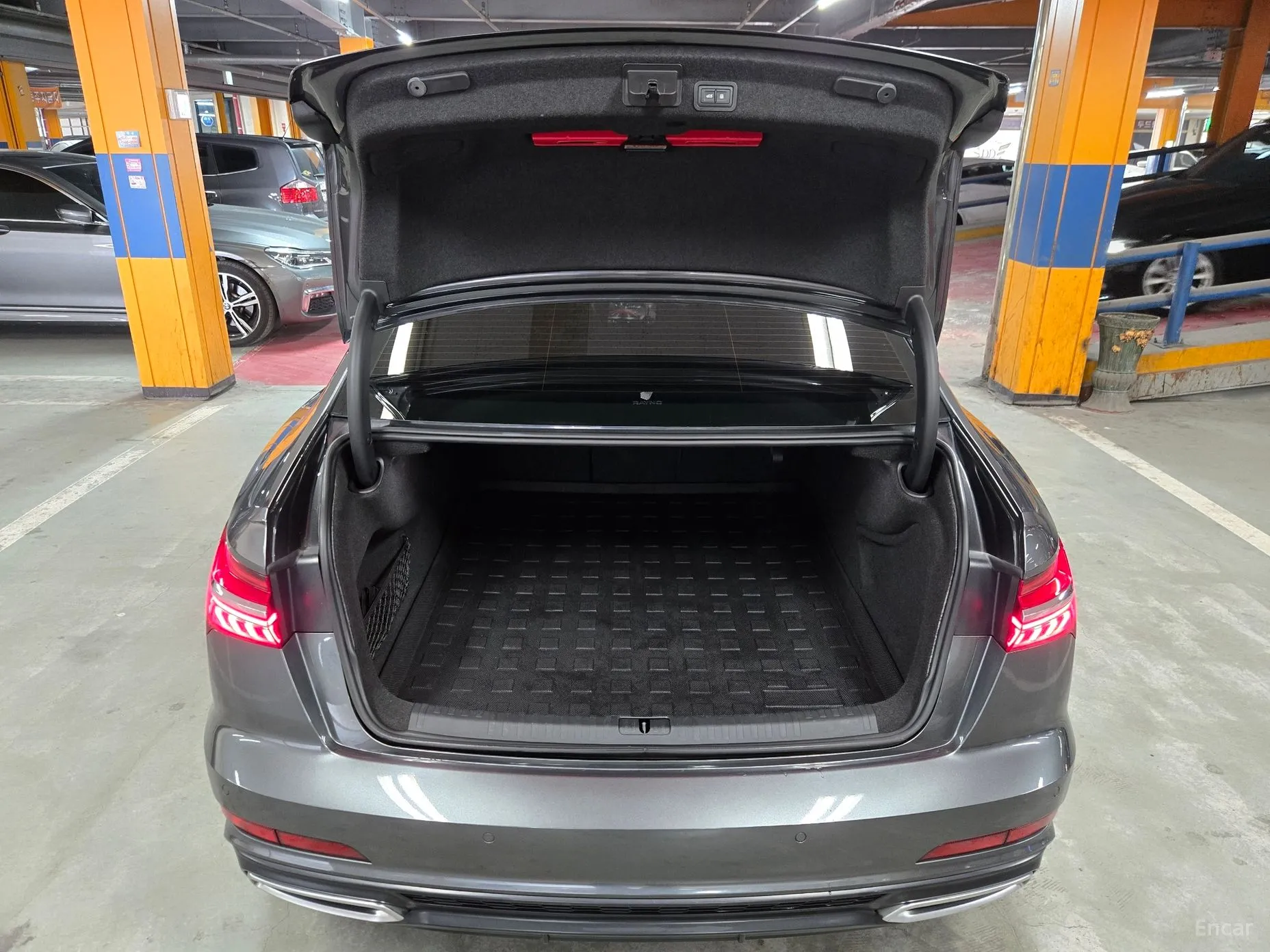 Audi A6 (C8) превью 12