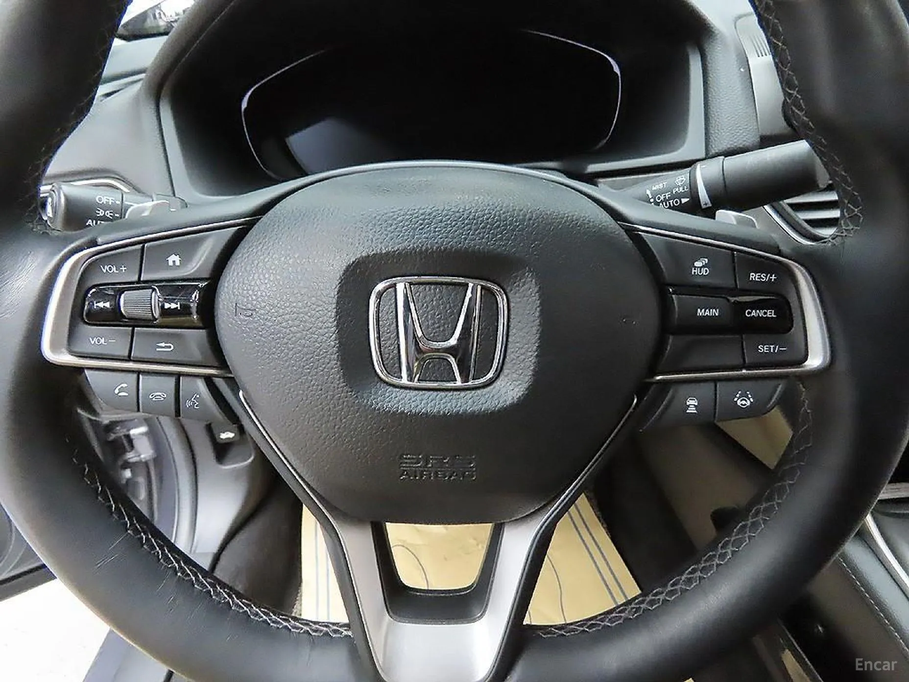 Honda Accord 10th Generation превью 14