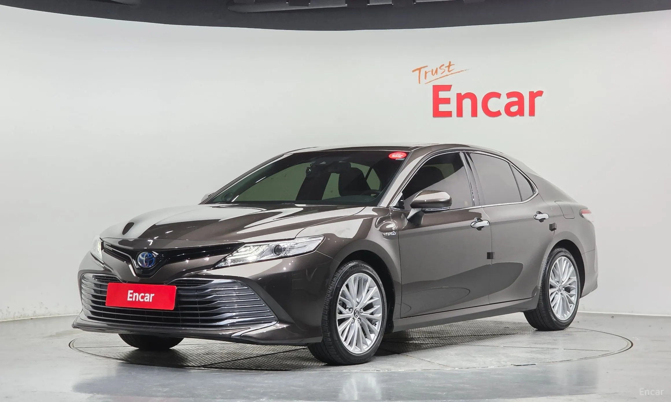 Camry (XV70)